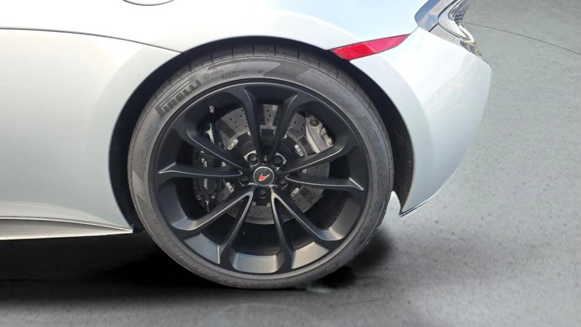 mph014_324743313_b26cfe62dd0d4f558f333d6d185a44b0_5956cd094d