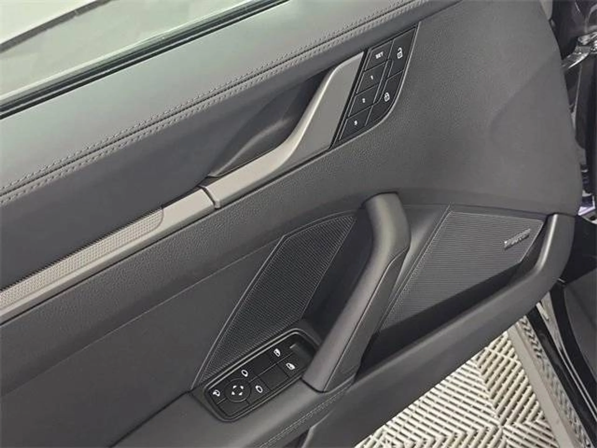 mph014_3250501095_1280_c7f21bfb3b