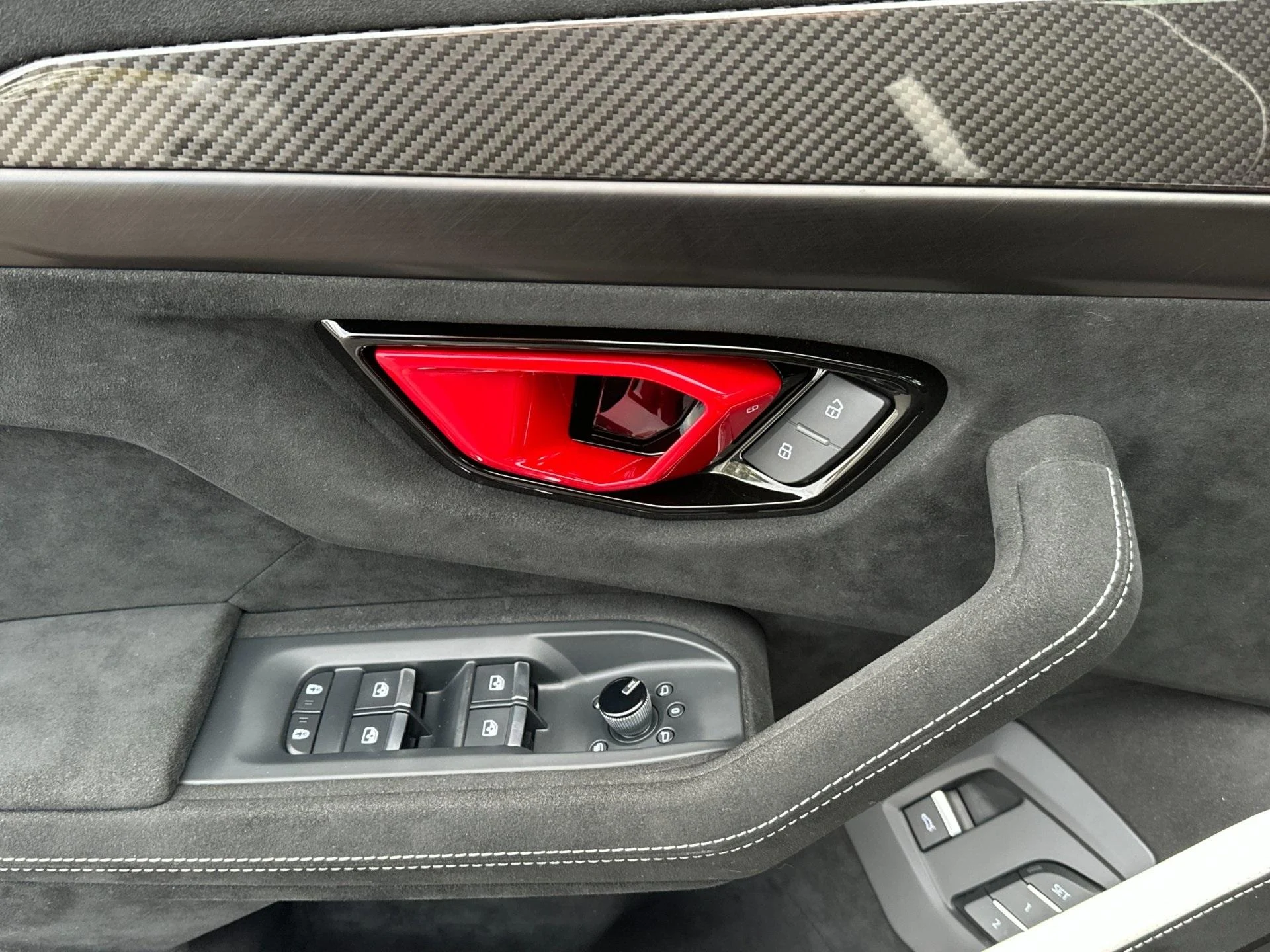 mph014_3253735875_Used_2024_Lamborghini_Urus_Performante_1767174673_96eab4f254