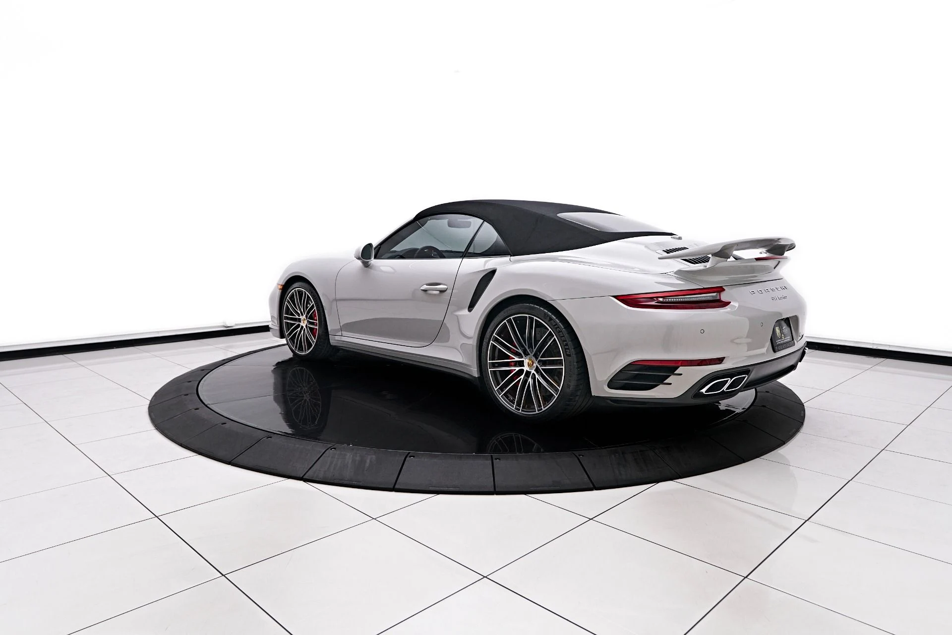 mph014_3254464245_Used_2019_Porsche_911_Turbo_1757547199_d7f3e5fc27