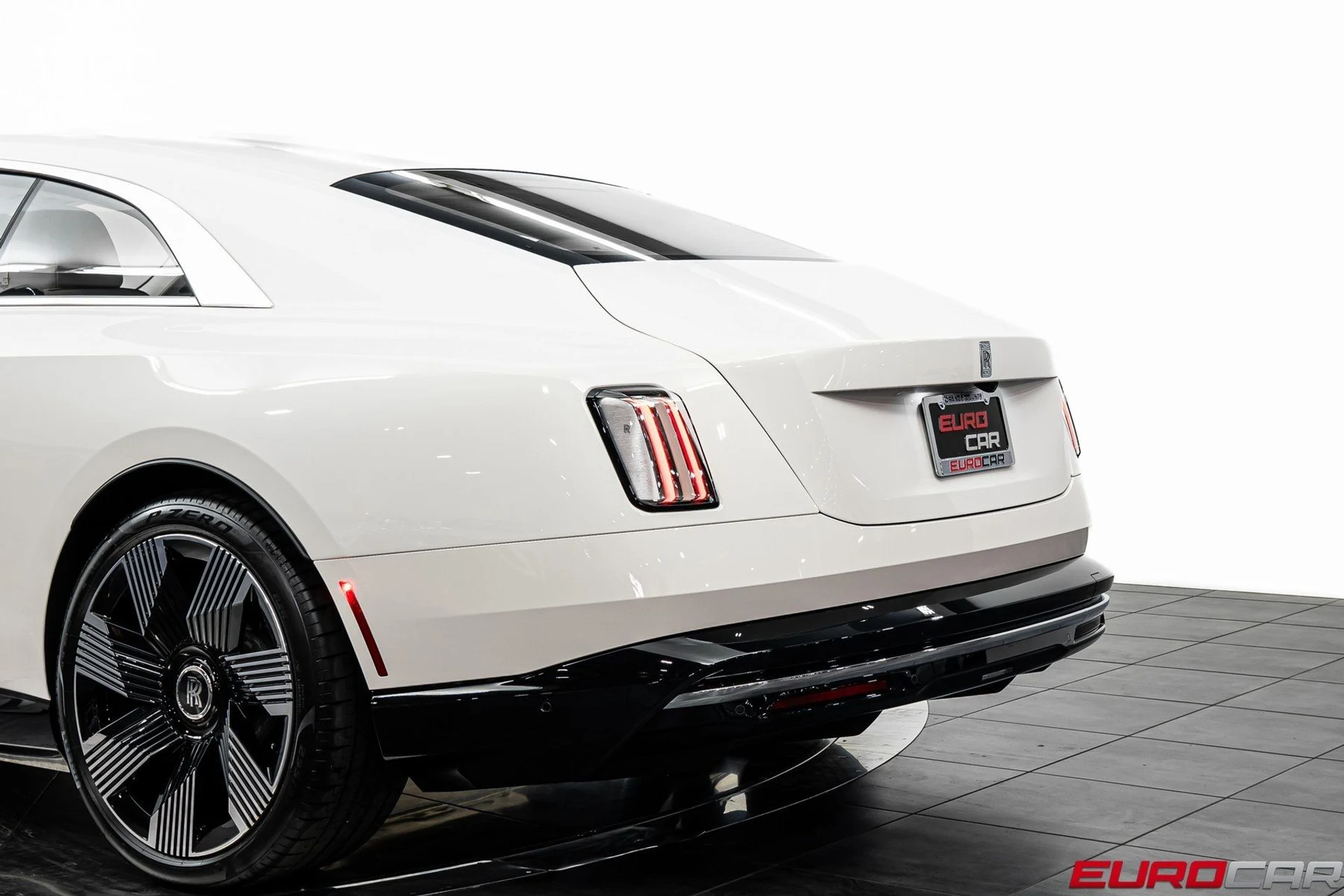 mph014_3255271294_image_15_72ad225d02