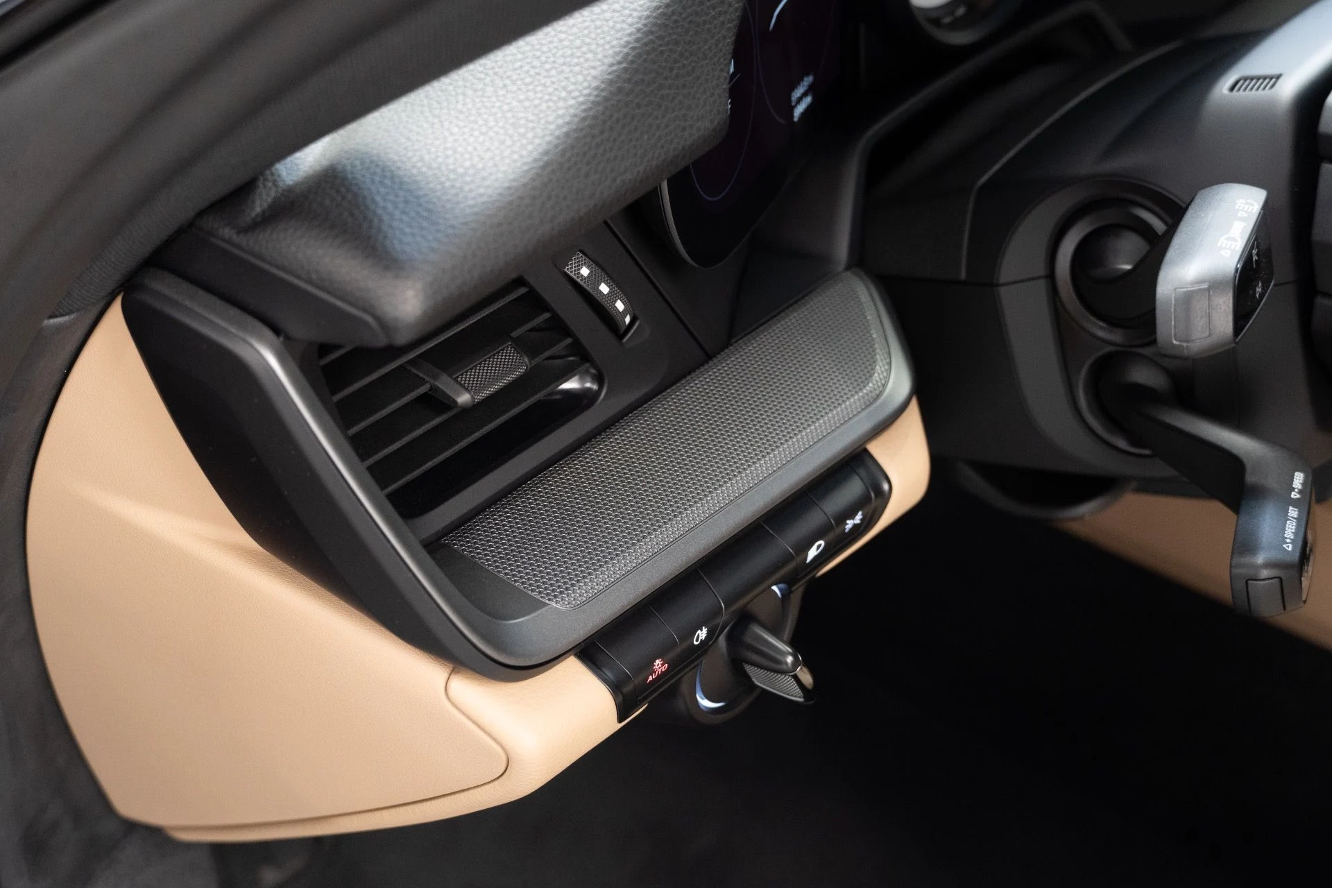 mph014_3255472380_Used_2024_Porsche_911_Carrera_S_1762982926_7920416609