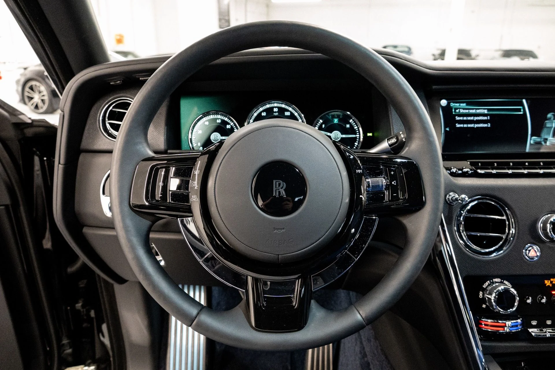 mph014_3261553054_Used_2022_Rolls_Royce_Cullinan_1772571310_384daa3101