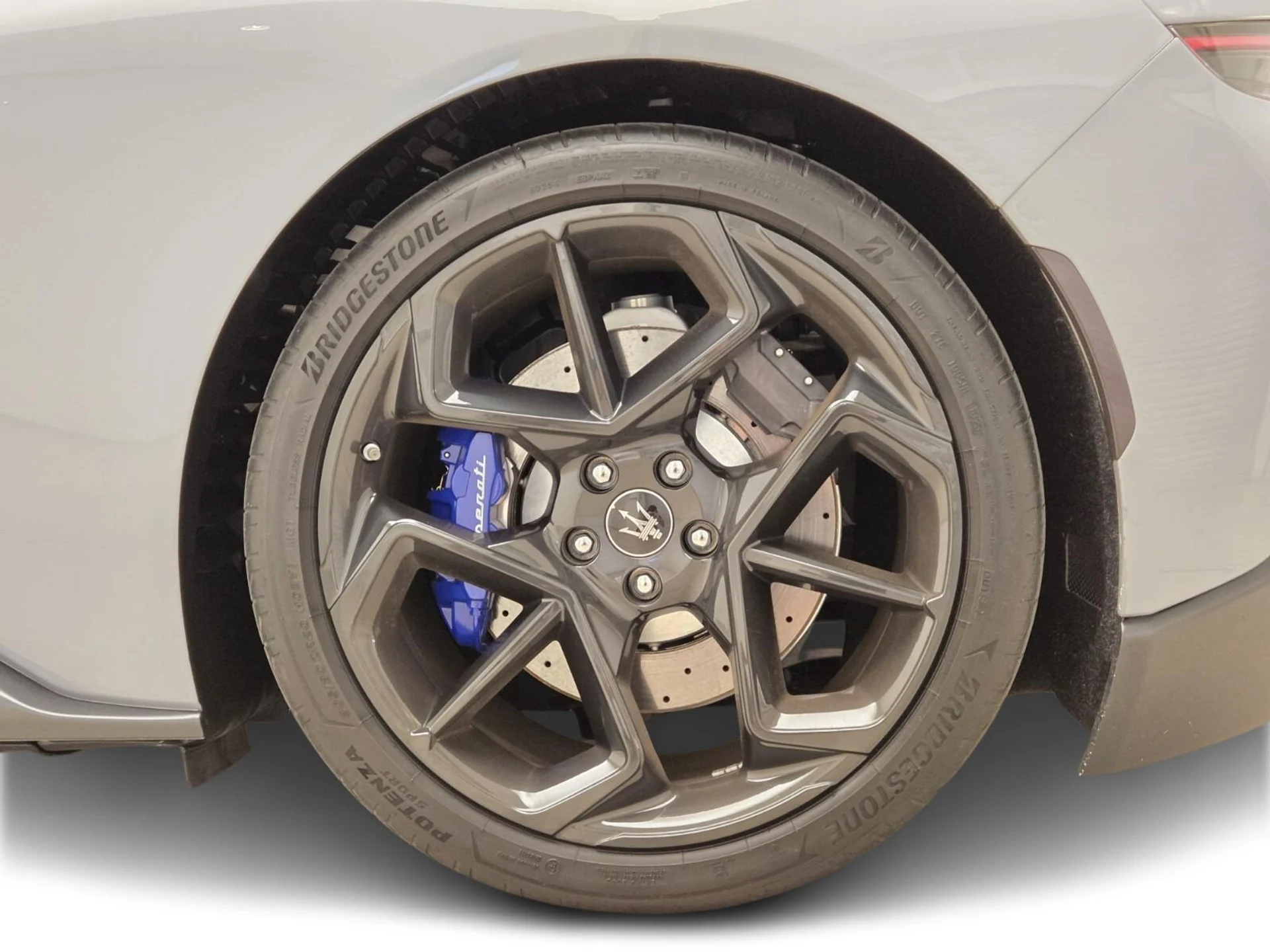 mph014_3262254362_Used_2023_Maserati_MC_20_Cielo_1777354574_68002179ad