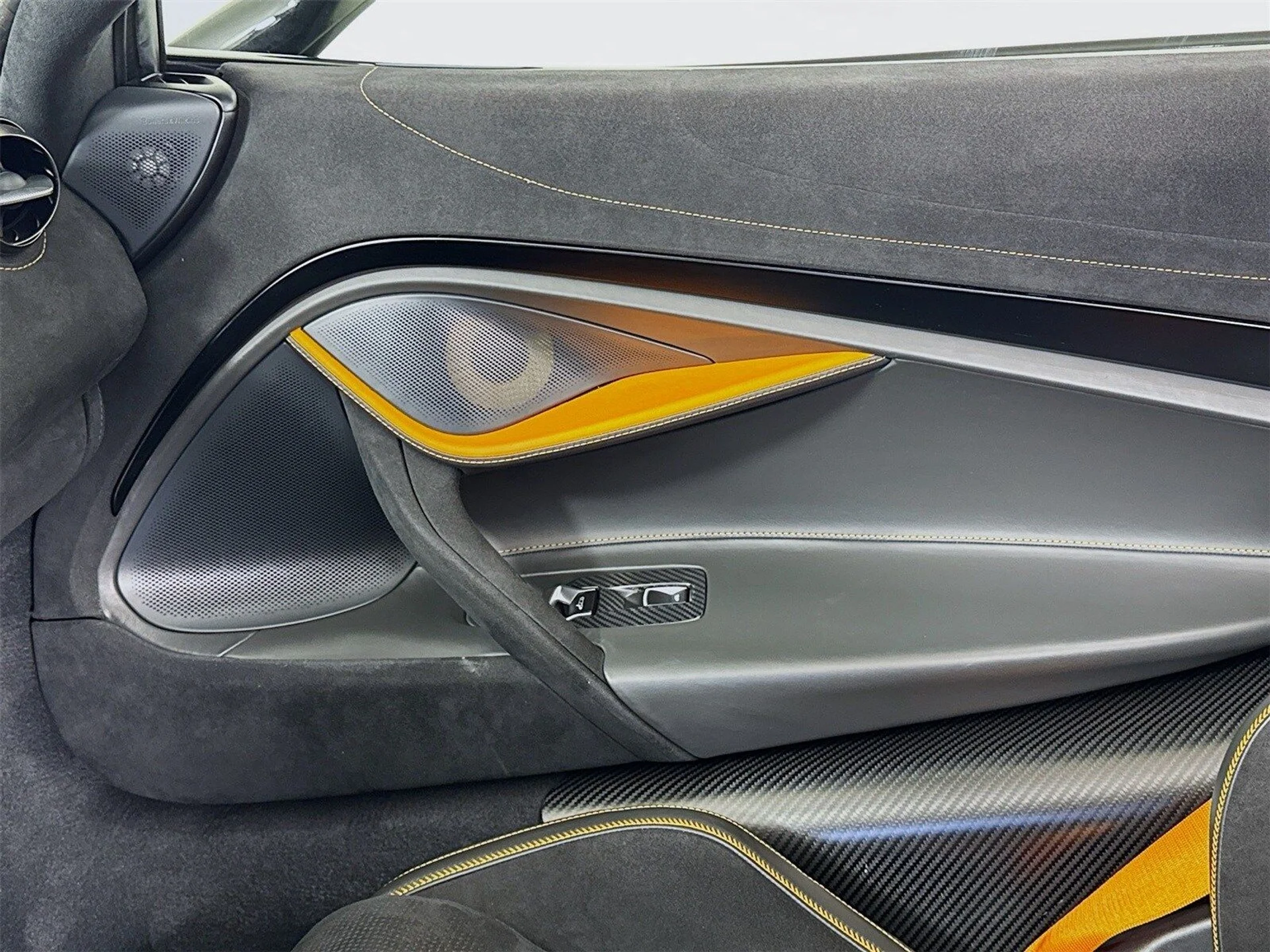 mph014_326443401_7e264133e9b90d7f1309a6475116be6ex_f858954cb7