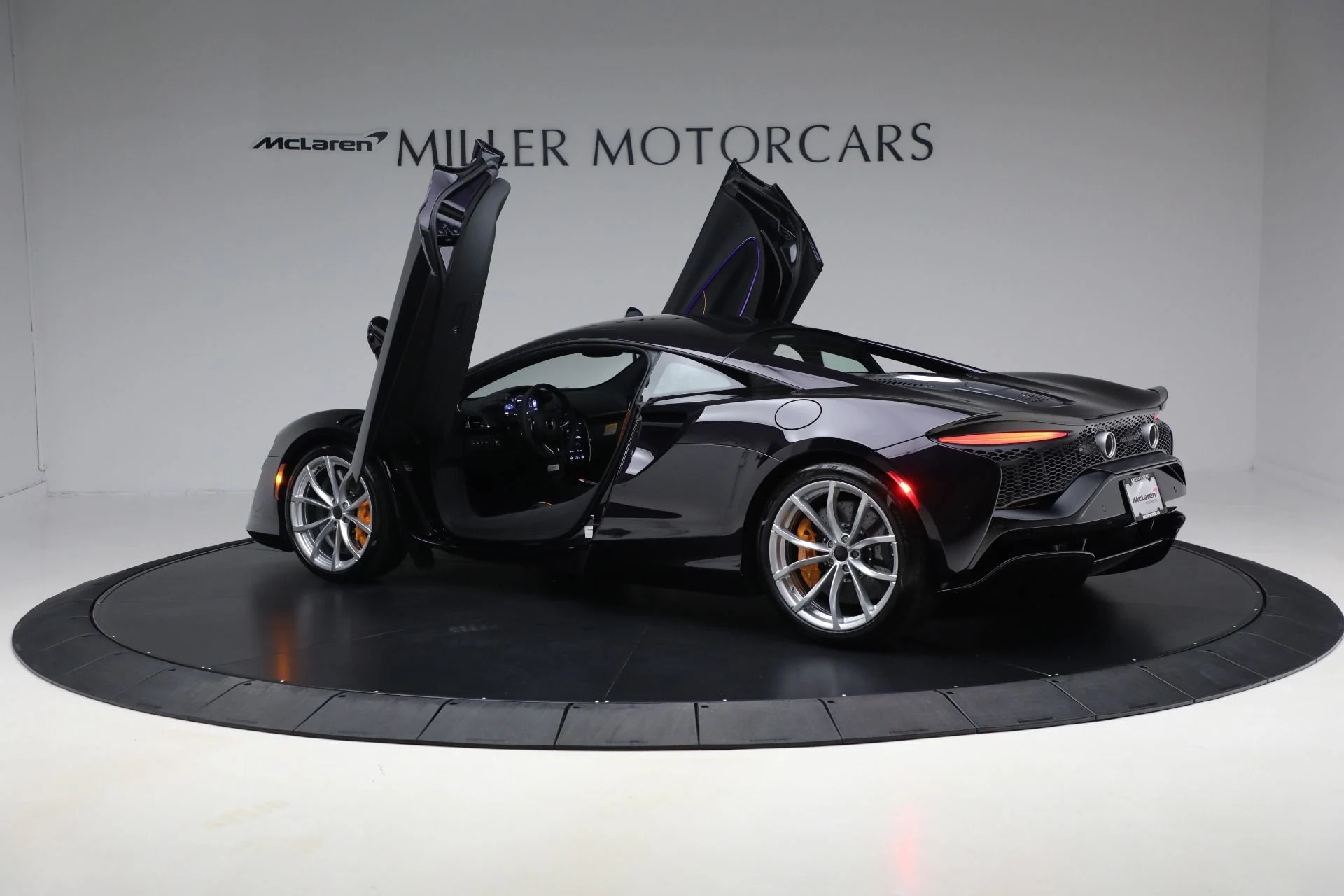 mph014_3282733388_New_2025_Mc_Laren_Artura_Tech_Lux_748263f374