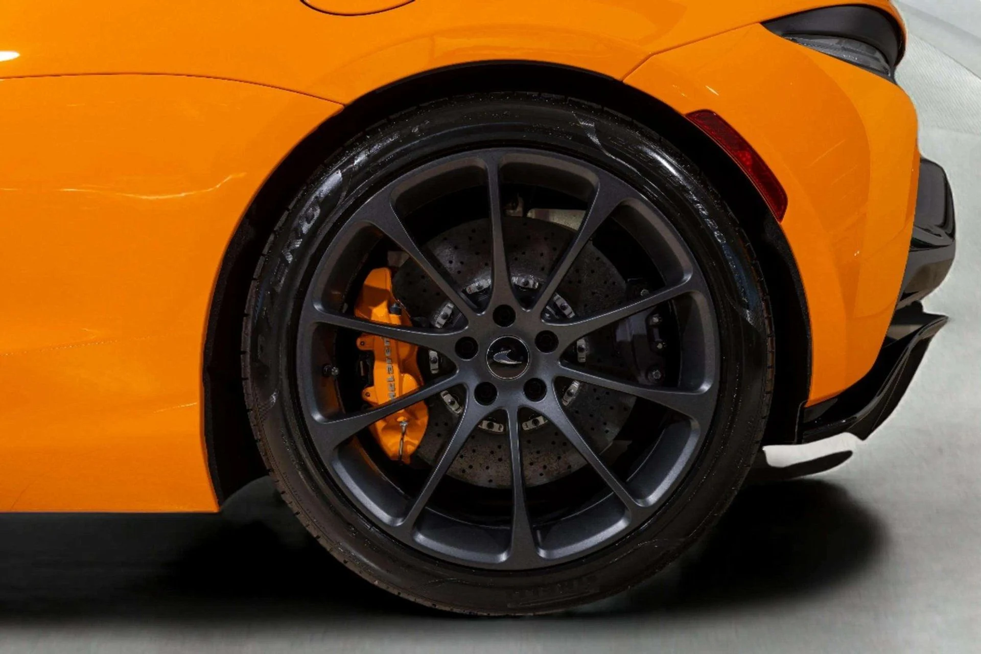 mph014_3284942631_image_15_a8db87354b