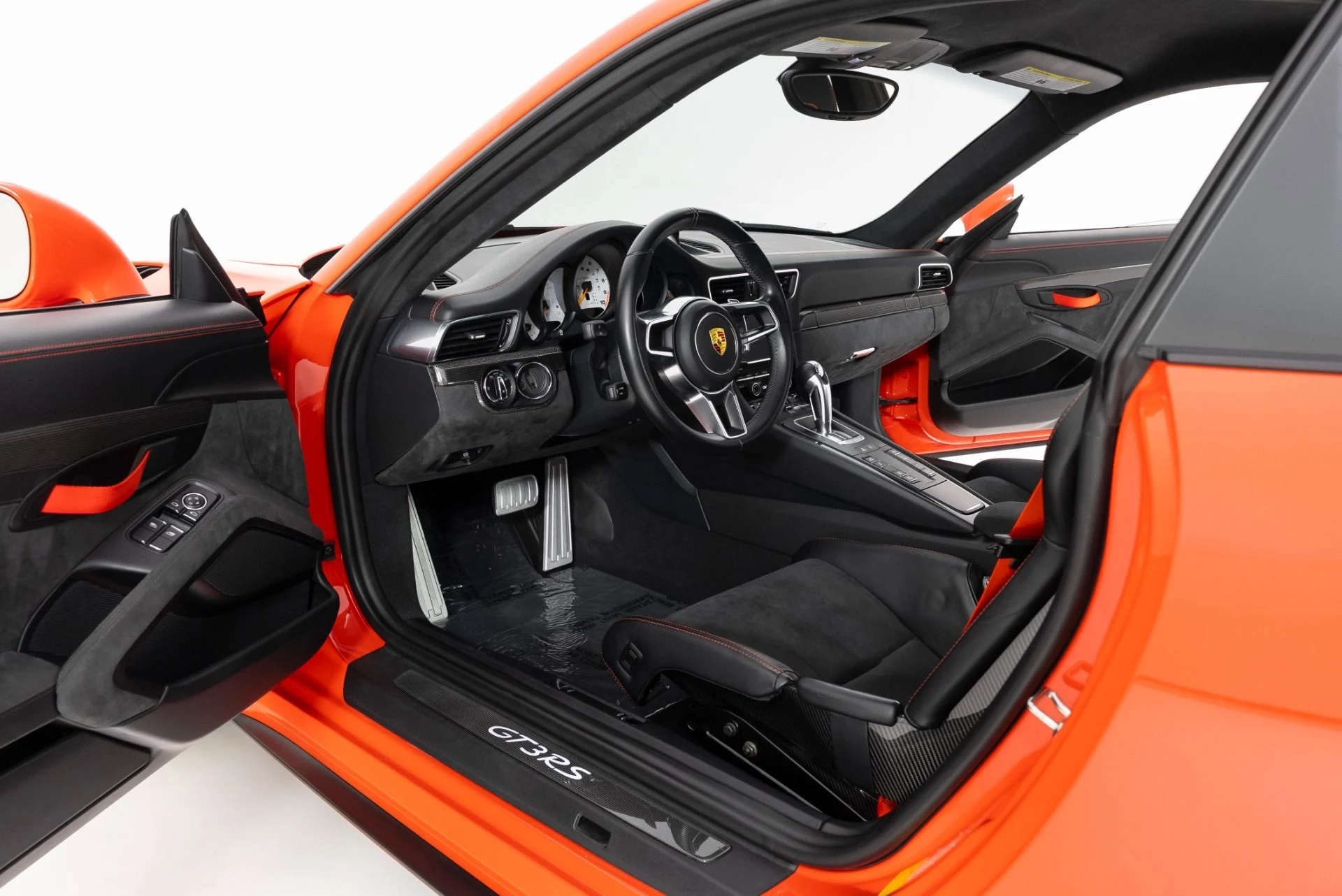 mph014_3285322630_Used_2016_Porsche_911_GT_3_RS_1754423338_68a4f89d48