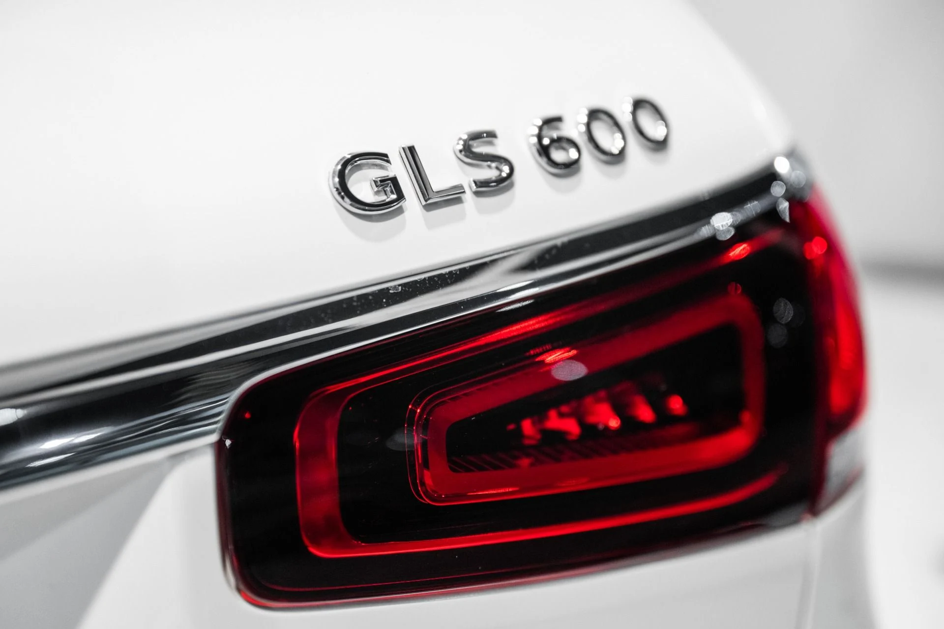 mph014_329477458_Used_2022_Mercedes_Benz_GLS_Maybach_GLS_600_1761673208_a98443b586