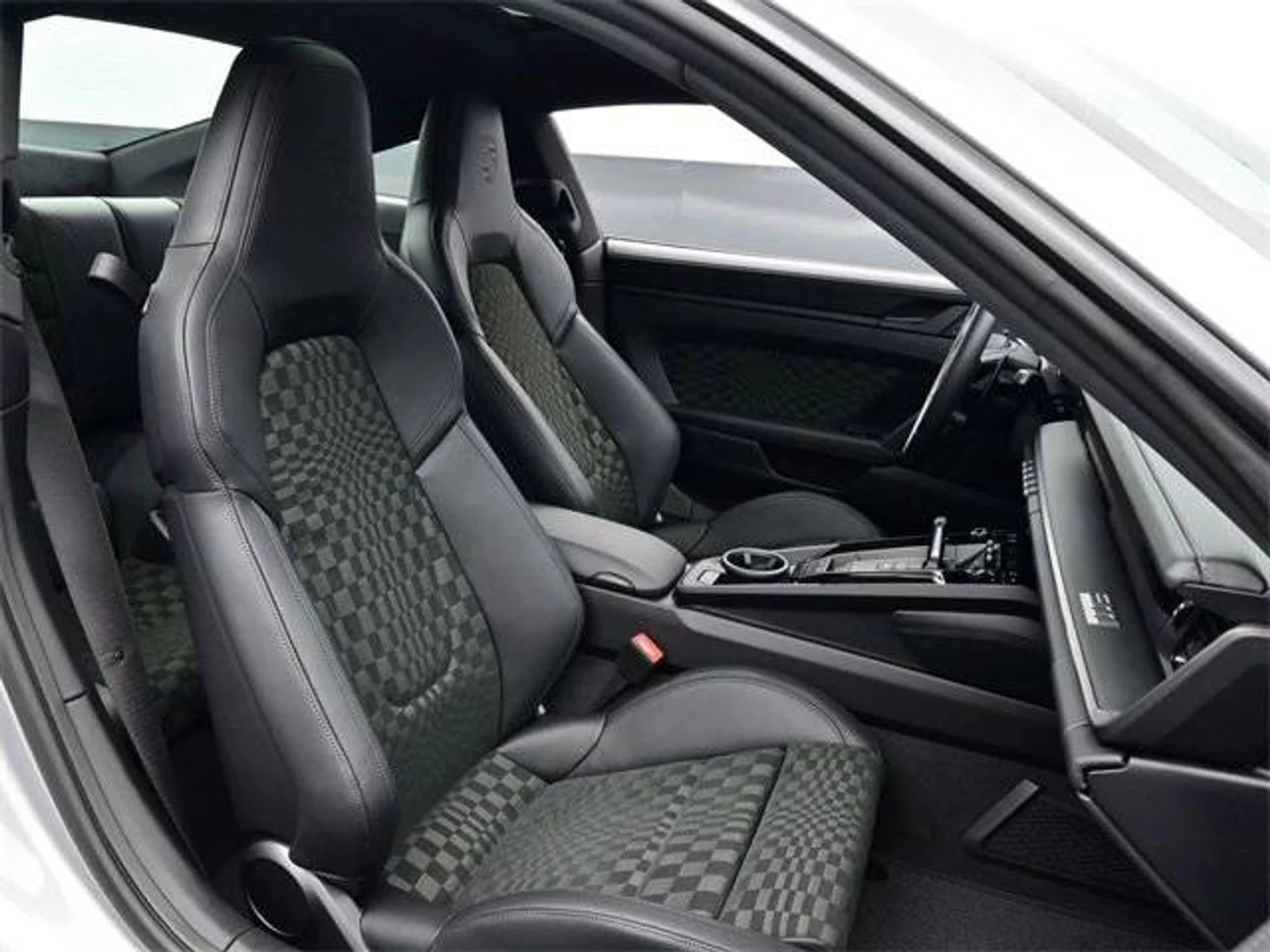 mph014_3295841612_1af262ce0614e379041453c1f7ce4918x_591dbe6a9d