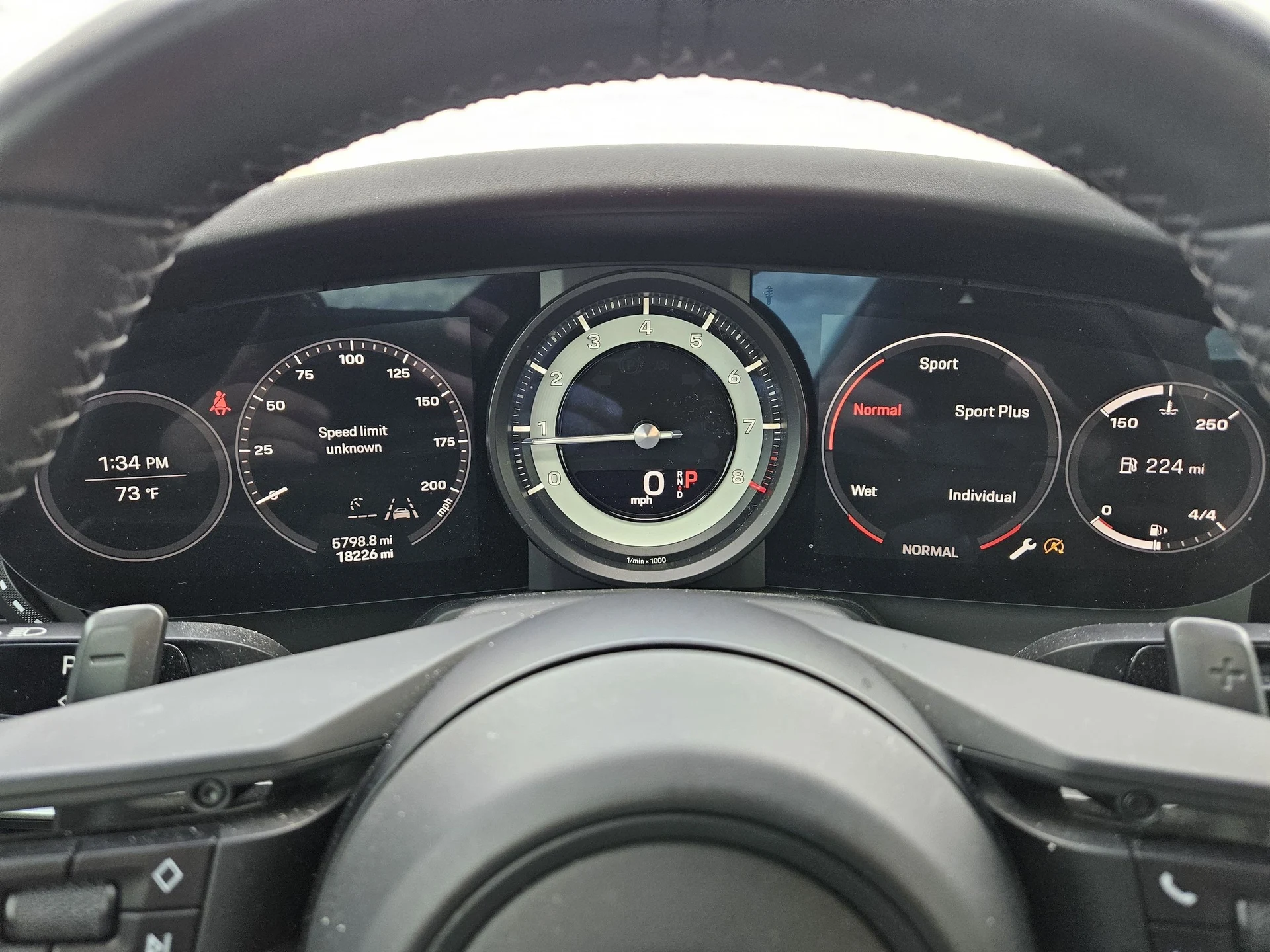 mph014_3297294668_ccf3816dda961ff065450372c0968c33x_eb0d5e1926