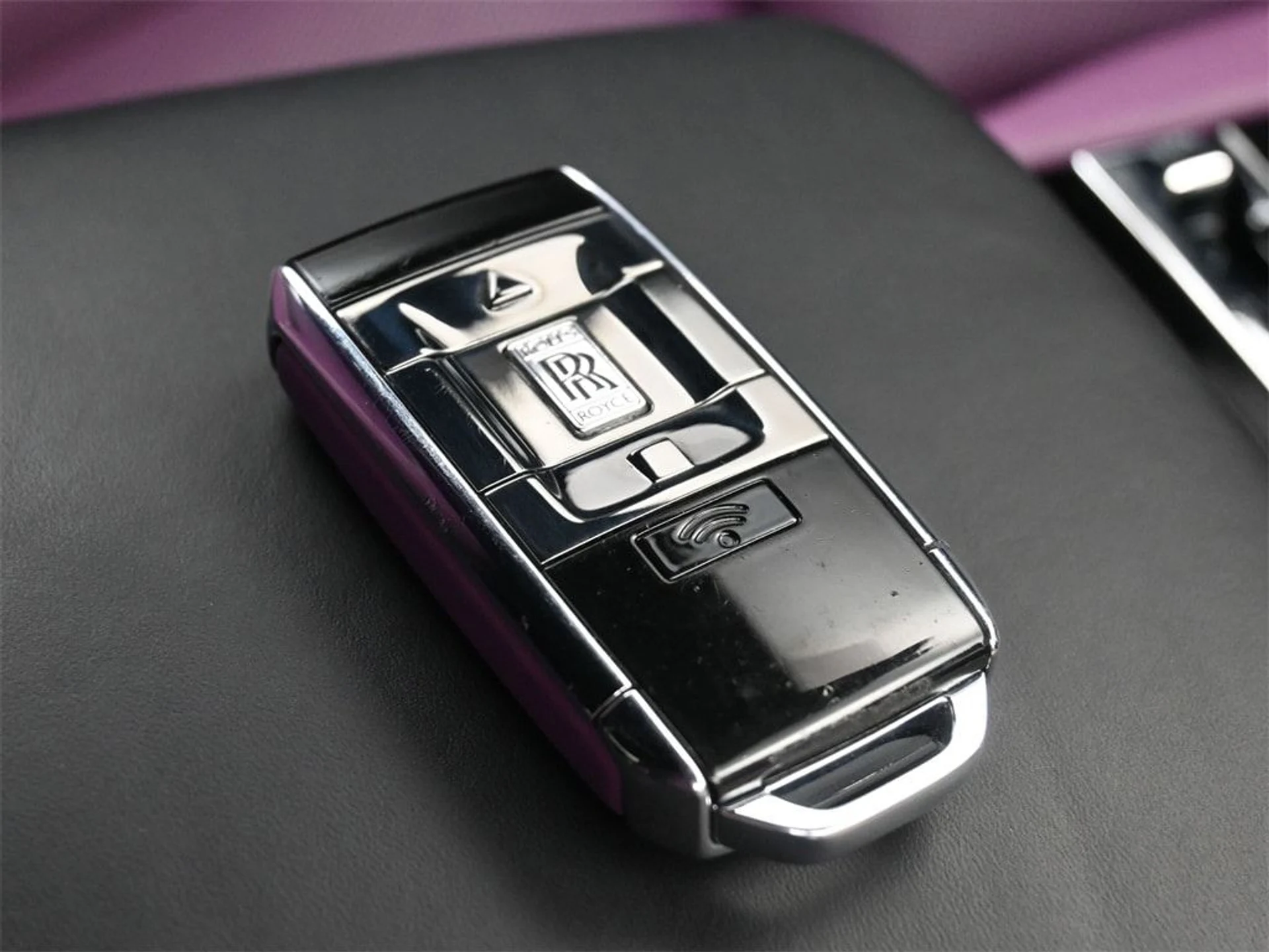 mph014_3300014439_d9a28166da7c603c8a3a4a3662a9fef4x_e8be78553e