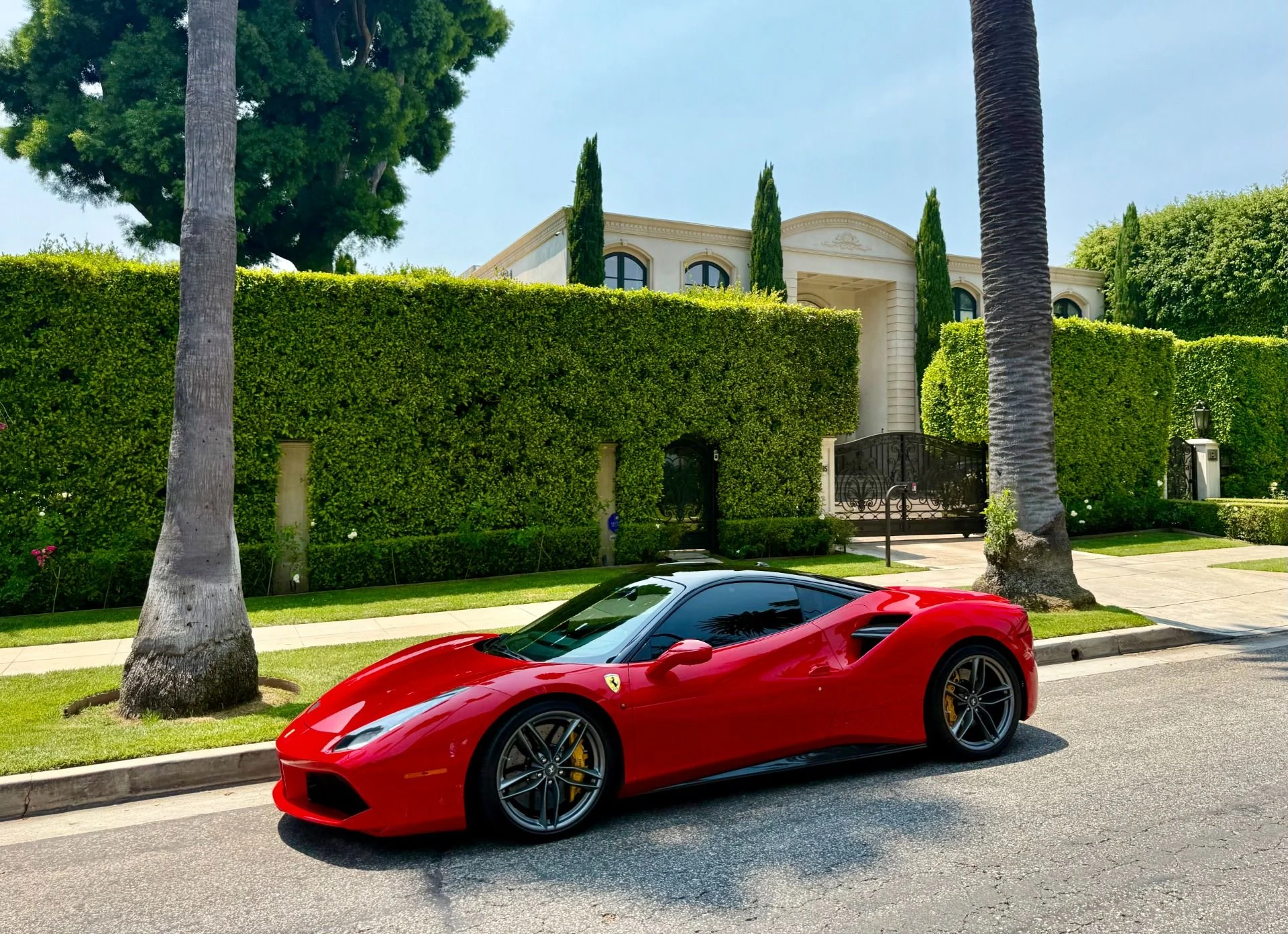 mph014_3302613767_Used_2016_Ferrari_488_GTB_1757699344_4d68902a05