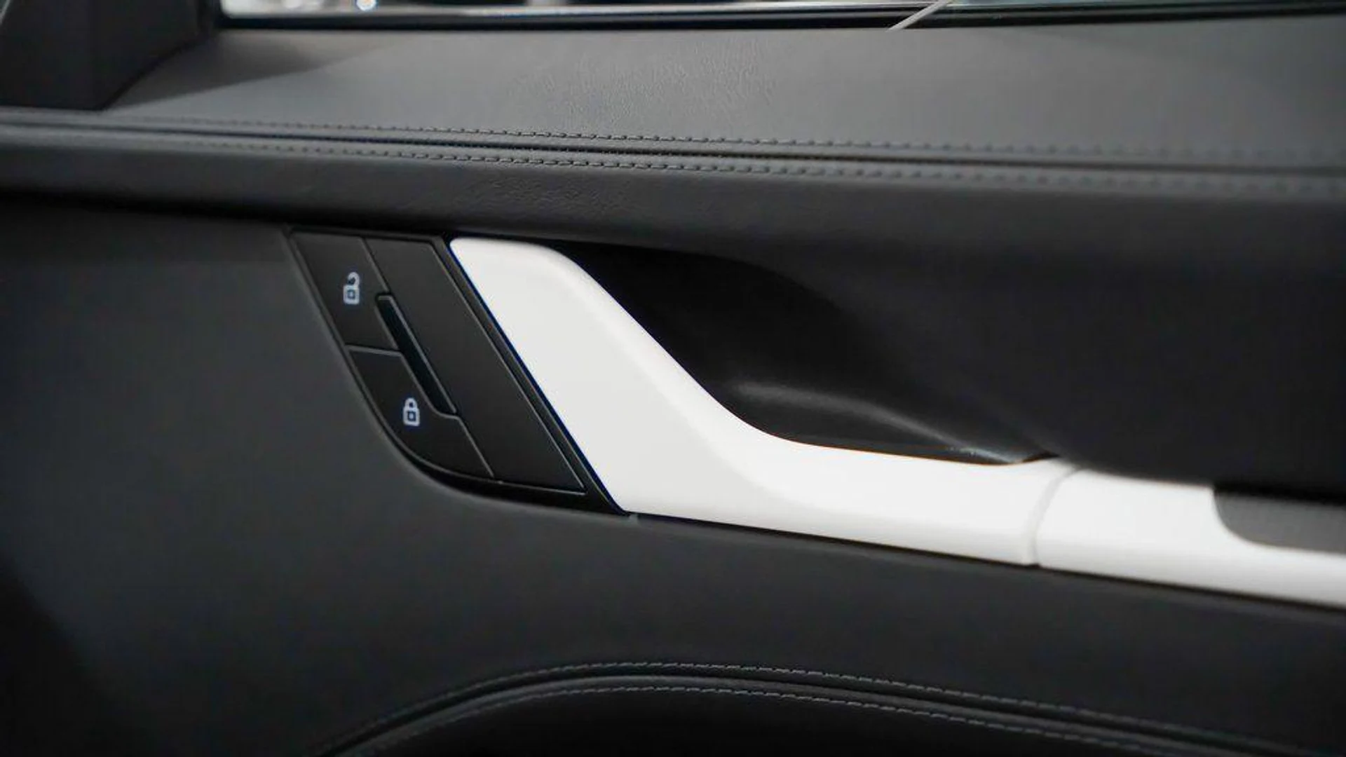 mph014_3304975729_6ze_JPF_3tr_Ak_Mju_N5_Z_Mye_H_Zu8d_PI_ab488c2ff2