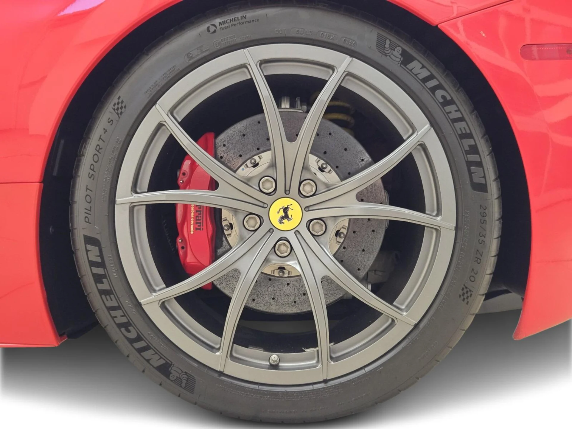 mph014_330551280_Used_2013_Ferrari_458_Italia_1761376389_85014bbe08