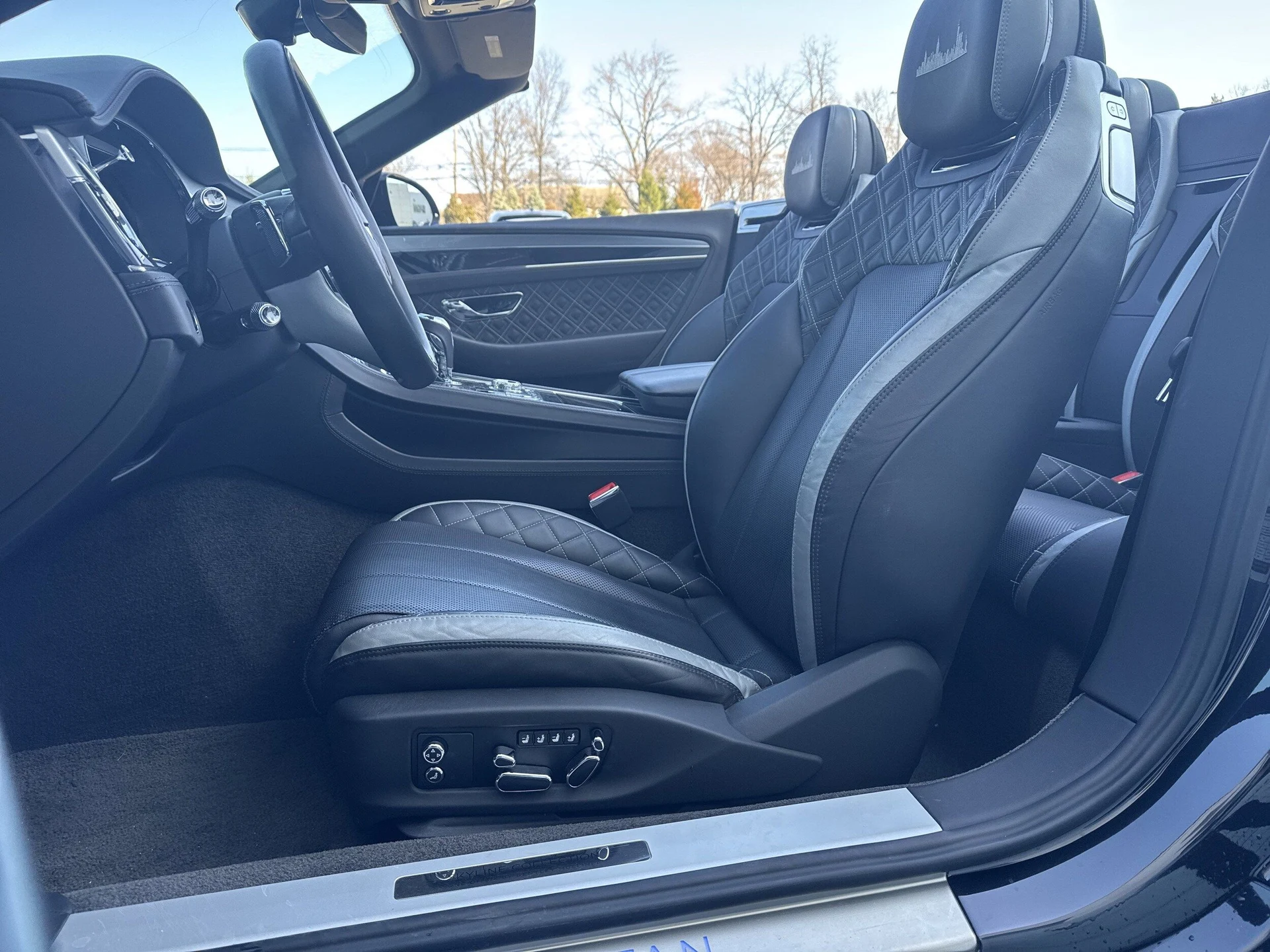 mph014_3307354987_11714e8b6bacc514f6d348115bbead00x_37bef443e2