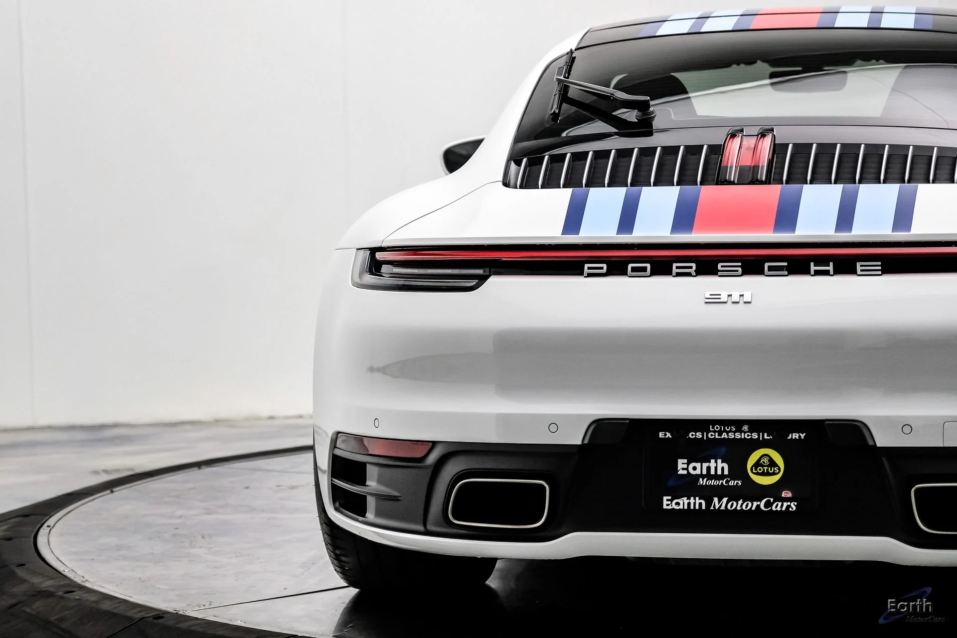 mph014_3312165081_ec002f3c5408408505514154fd550fa4x_c95ac01988