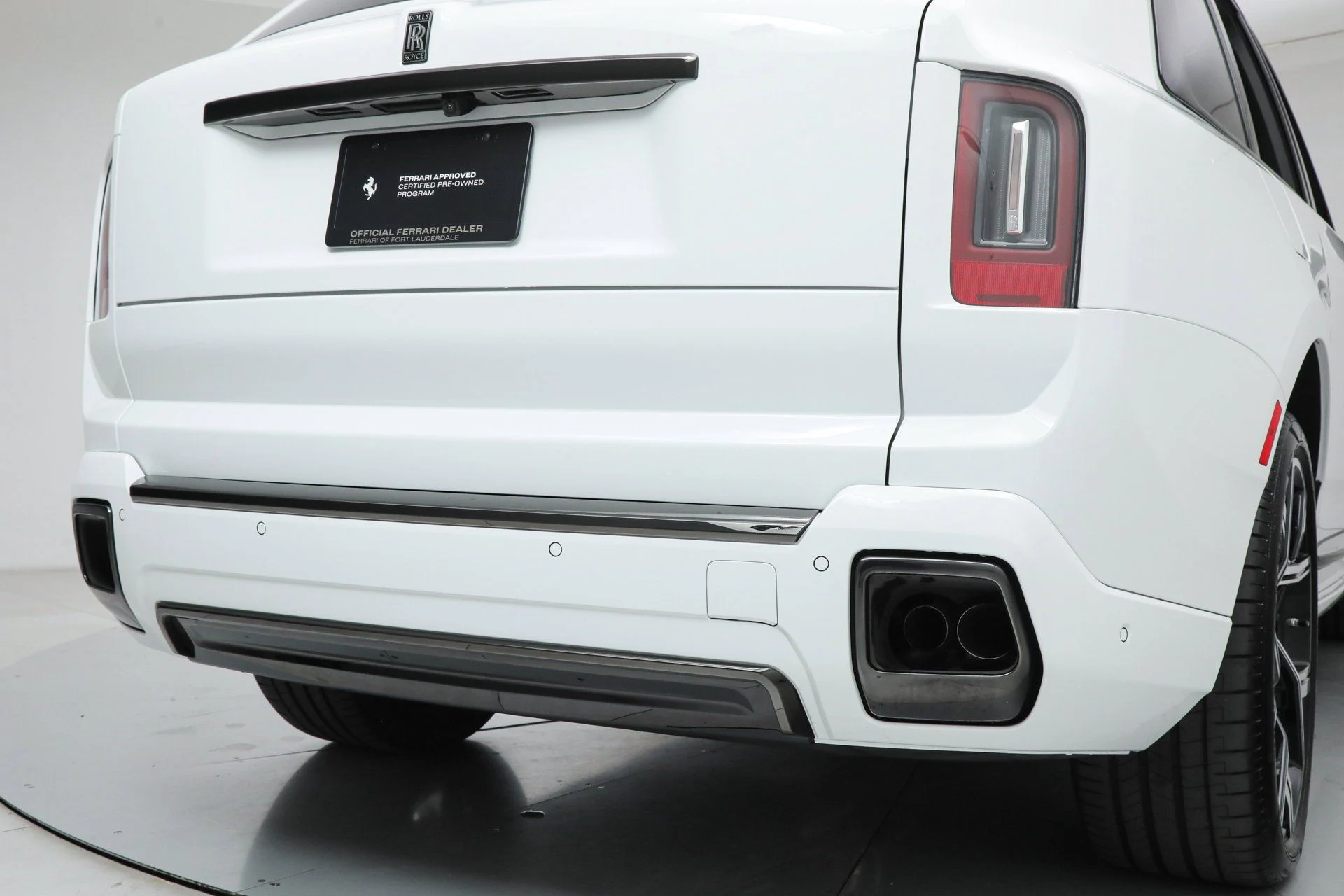 mph014_3317997886_7e17f05656d429f7f4a11b9e9037a73d_662ae56dea