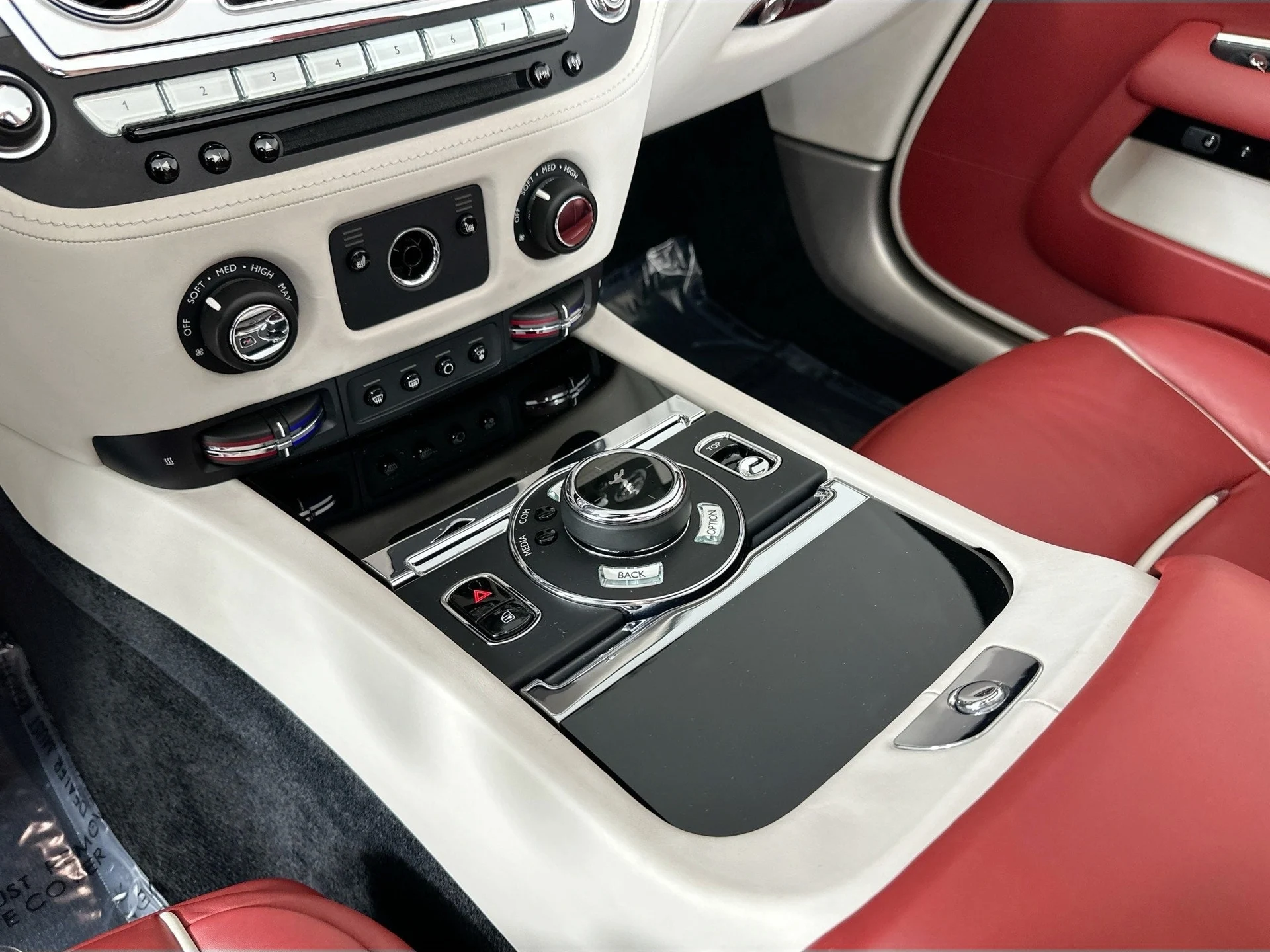 mph014_3319899959_15_69cecd9903