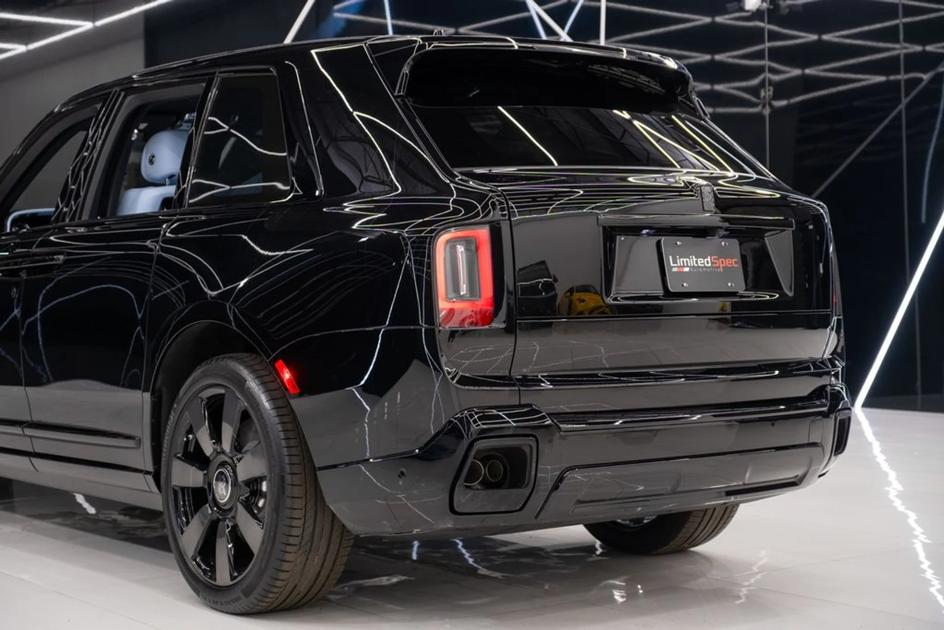 mph014_3321860428_6aea6aff11441af994c0bb7c1fe3d4f7_8807f8ab0a