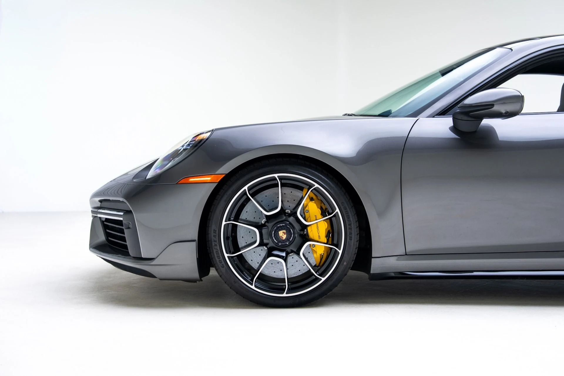 mph014_3322539030_Used_2024_Porsche_911_Turbo_S_1769194079_28bf3760c3