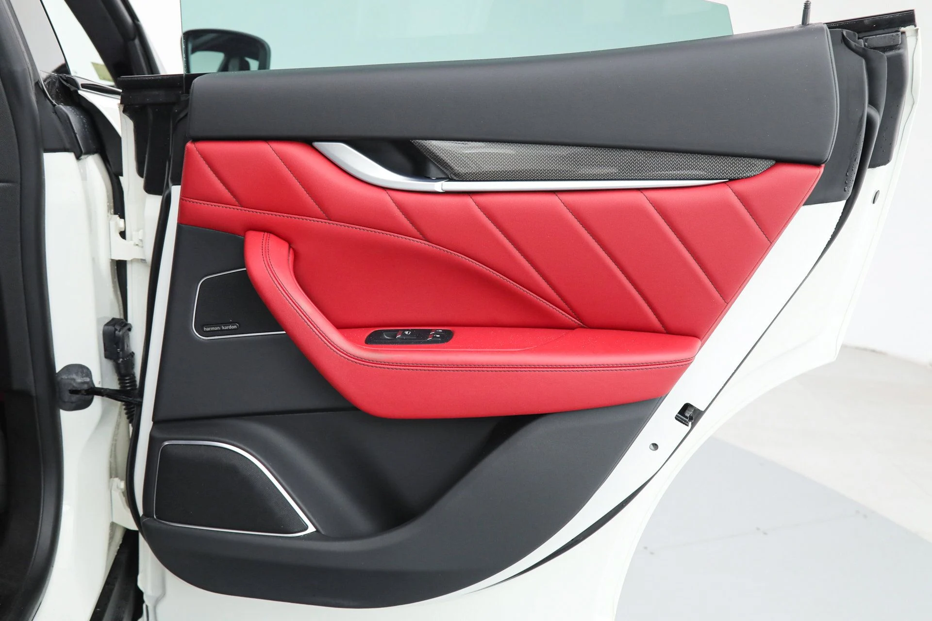 mph014_3324929470_6fb34dbbf4b324447349539601095199_6029dcde4b