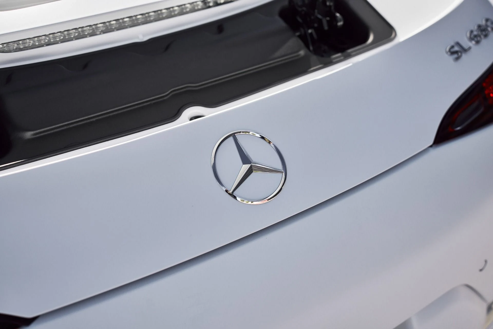 mph014_3328640587_Used_2026_Mercedes_Benz_SL_Class_Maybach_SL_680_1764902640_b0d1e0f3fd