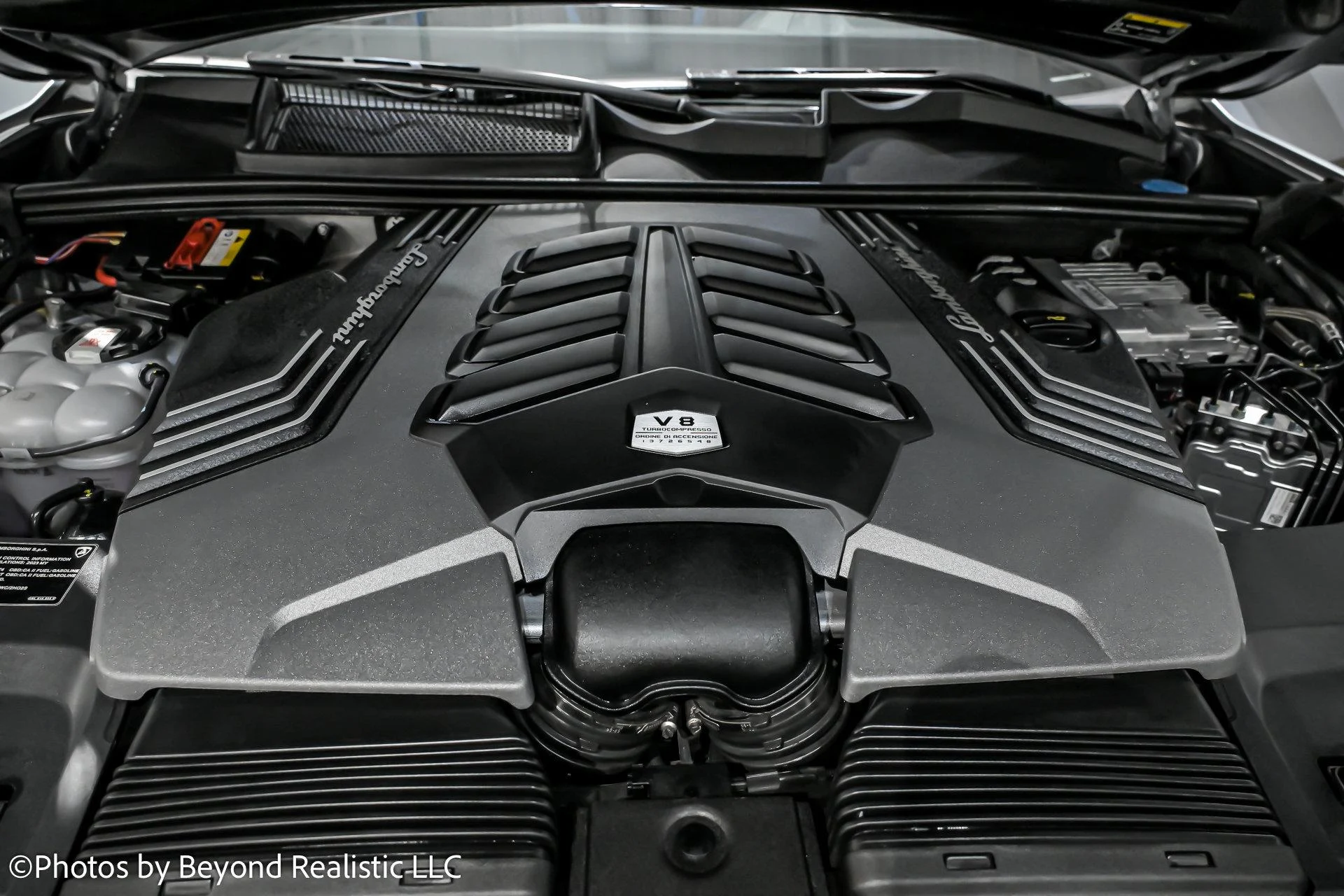 mph014_333470134_Used_2023_Lamborghini_Urus_S_1766137473_e7d9fcf30b