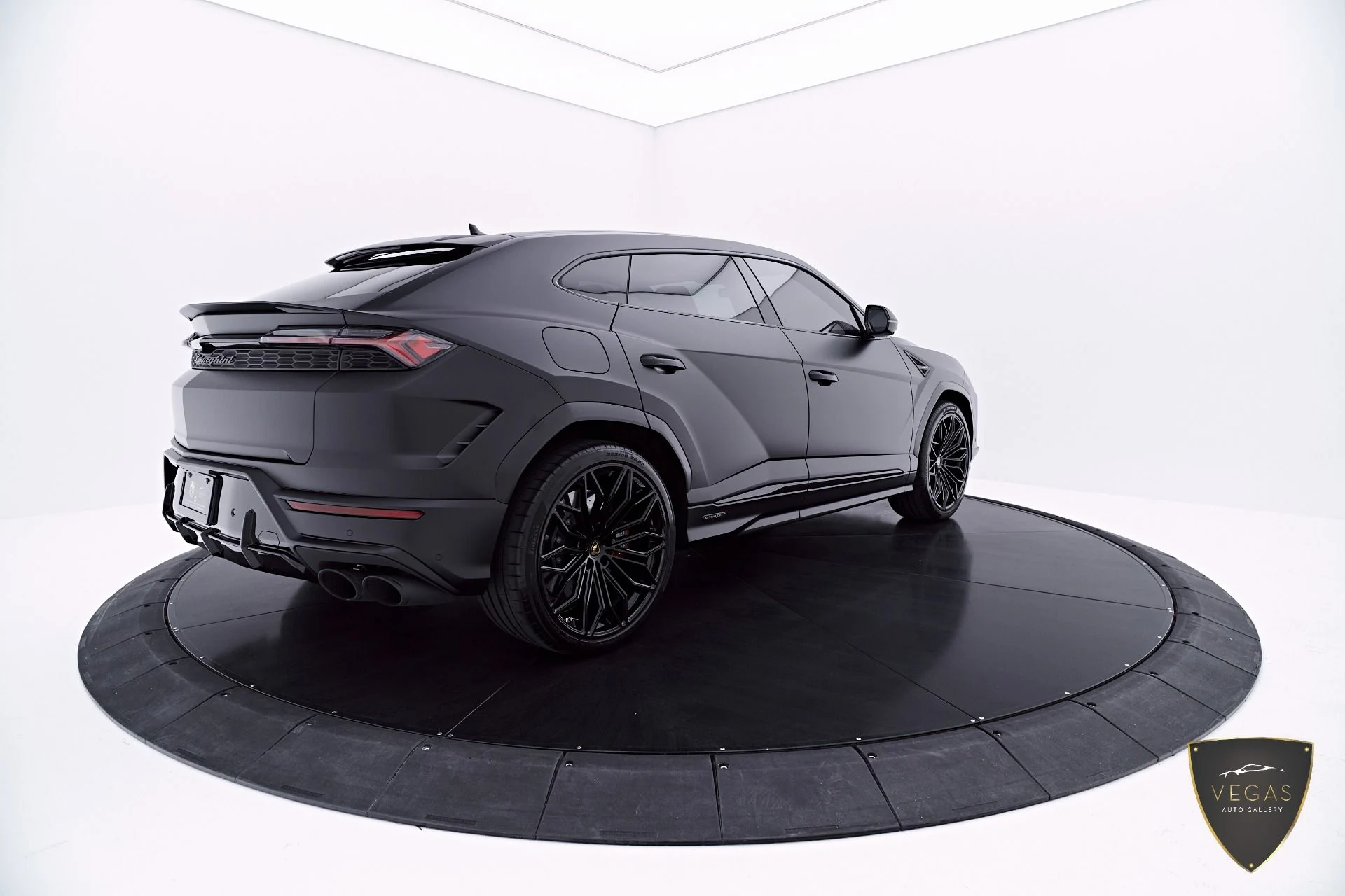 mph014_3336433077_Used_2026_Lamborghini_Urus_SE_1782163529_66a71d2fe1