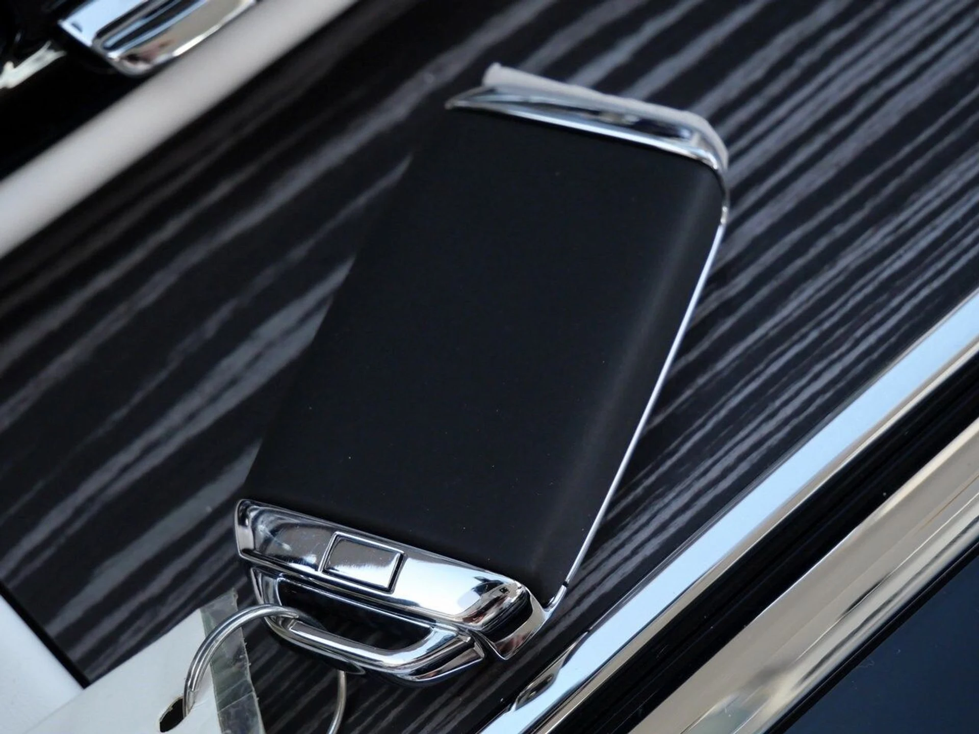 mph014_3347822084_3272d8cc7088e1dabee373615e79154ax_e318d7e92b