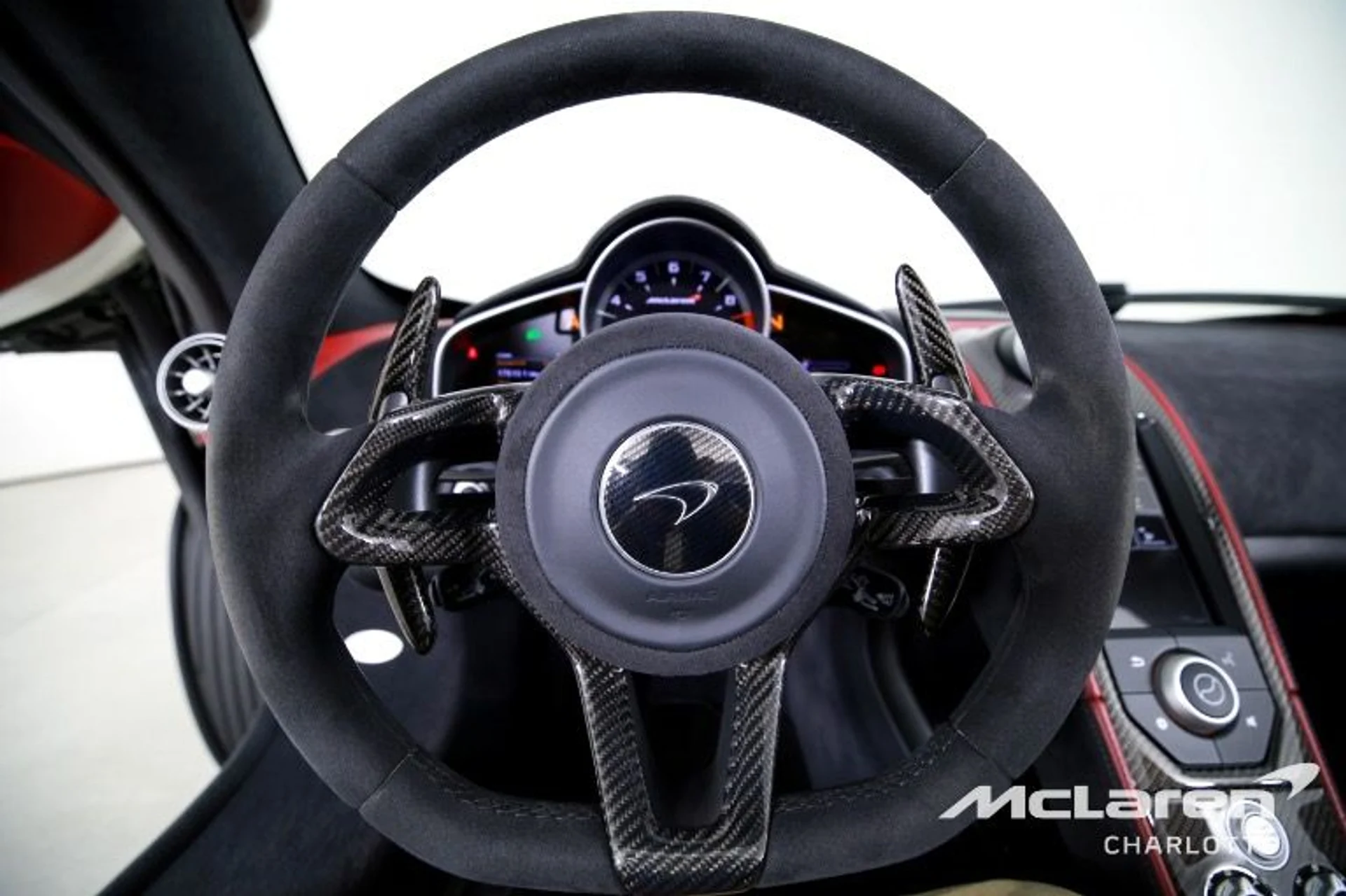 mph014_3352024071_Used_2016_Mc_Laren_650_S_Spider_5a7cfc055e