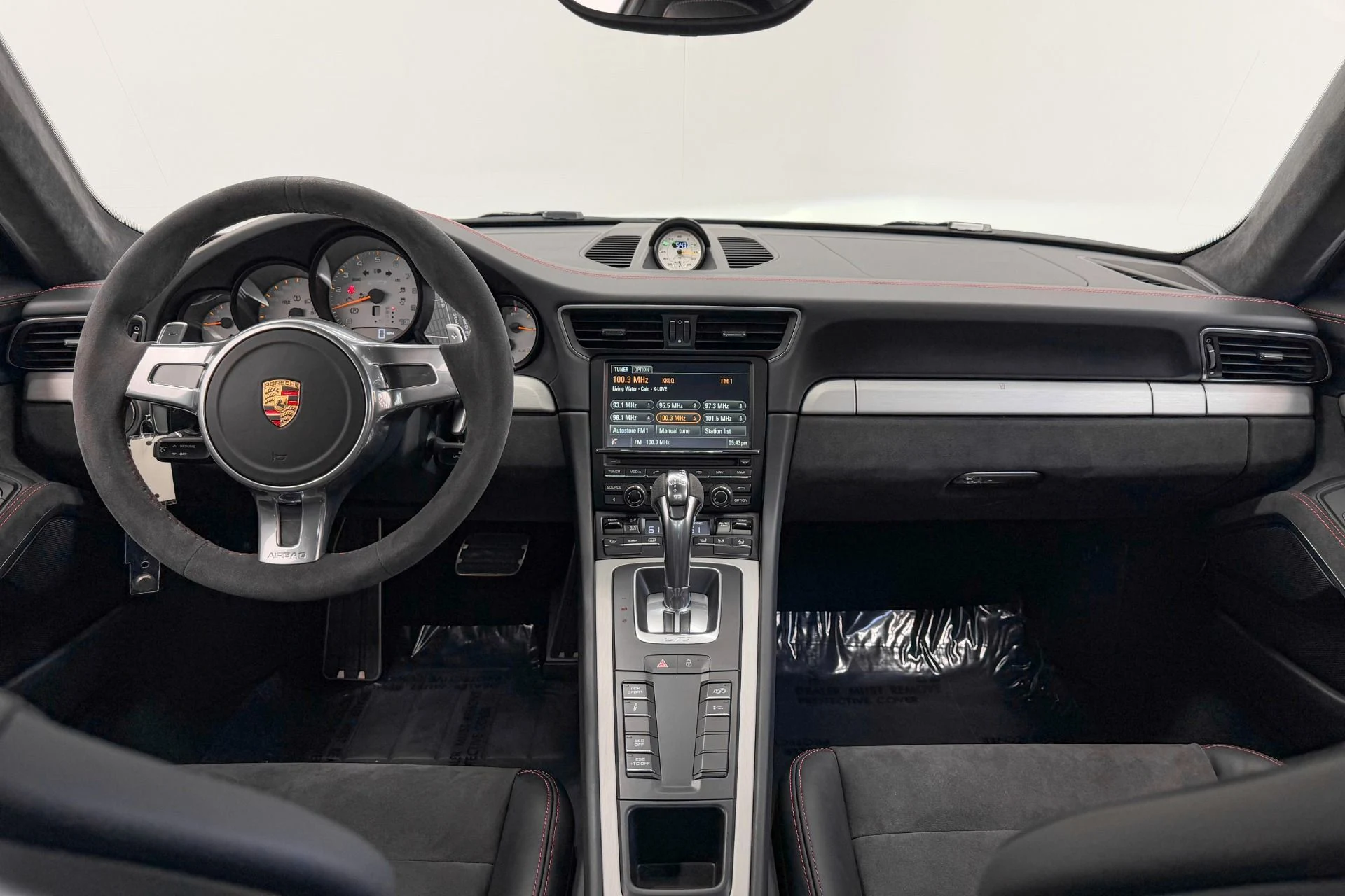 mph014_335260431_Used_2015_Porsche_911_GT_3_Carbon_Ceramic_Brakes_Low_Miles_Fresh_Service_1782928031_bdf5c2a0f4