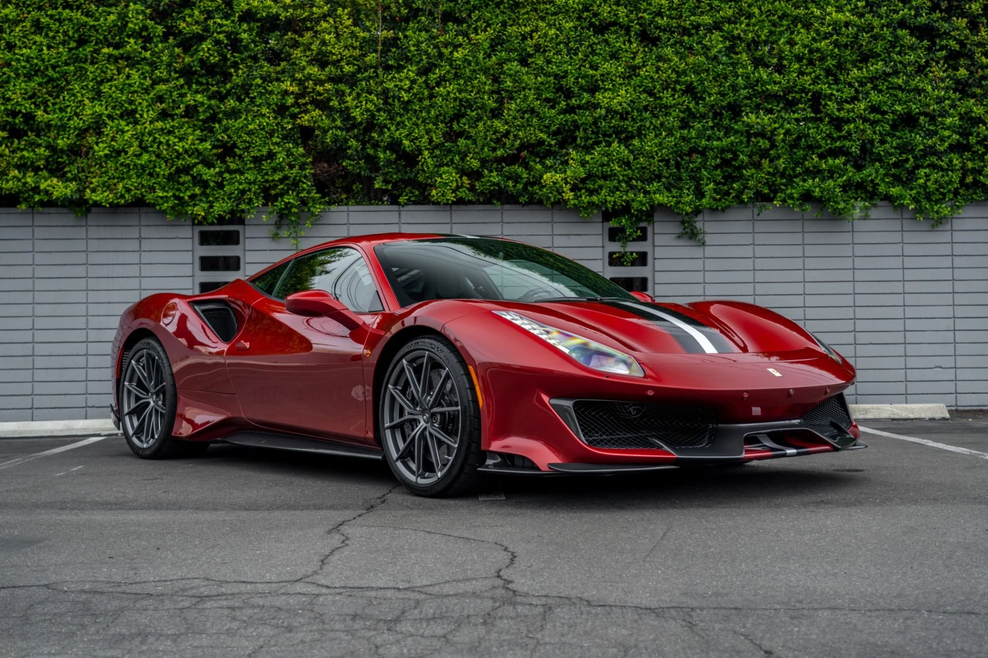 mph014_3364802783_Used_2019_Ferrari_488_Pista_1759877636_57d0b7ba83