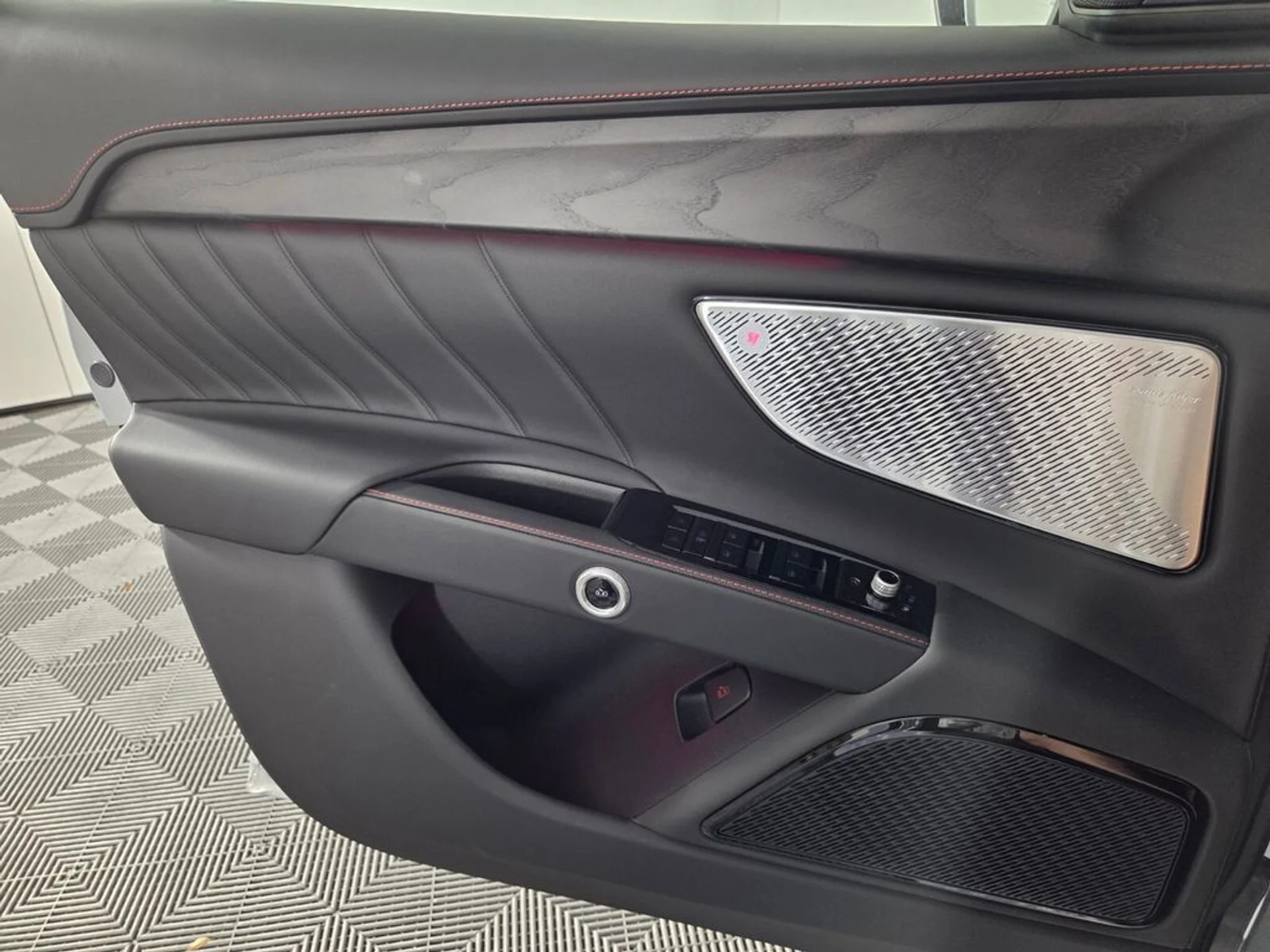 mph014_336975121_6ca5937c1fbea9ee078aec8308e470b2_66c05f22ff