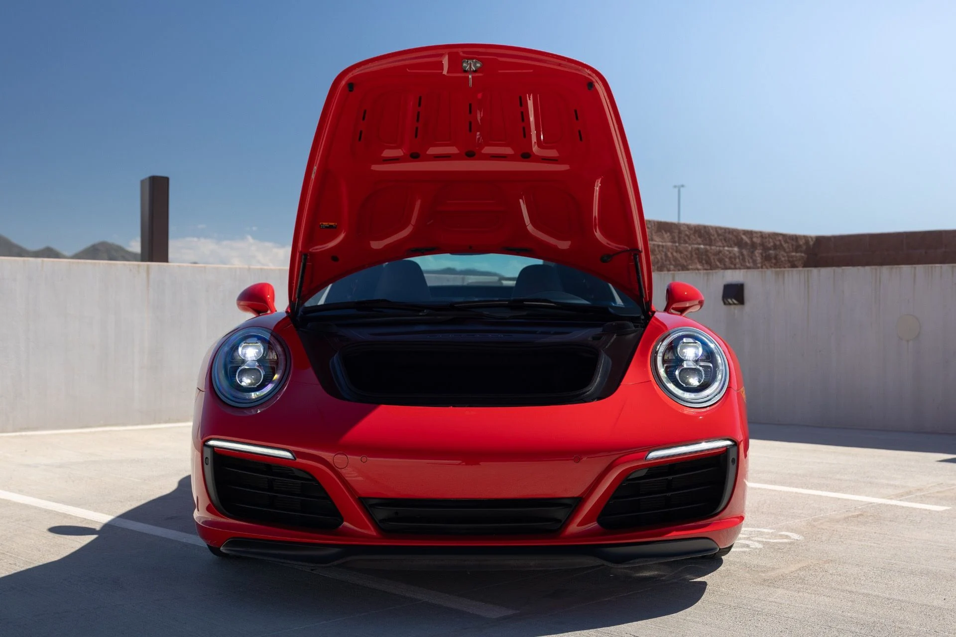 mph014_3370056883_Used_2018_Porsche_911_Carrera_S_1791833797_13cb060fb0