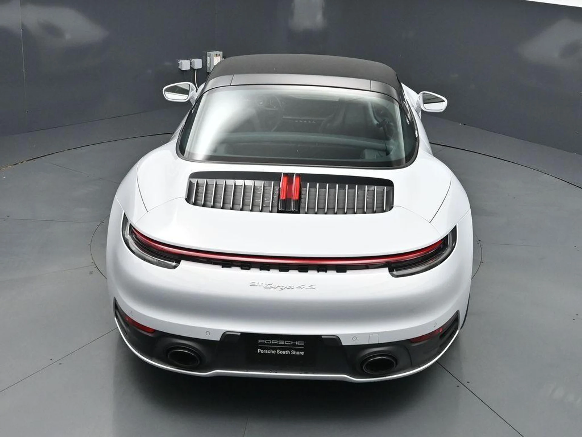 mph014_3371550590_gy1l7_OCKS_Ct1_BG_52z6a_H82qq_Fhs_f01aeff5a2