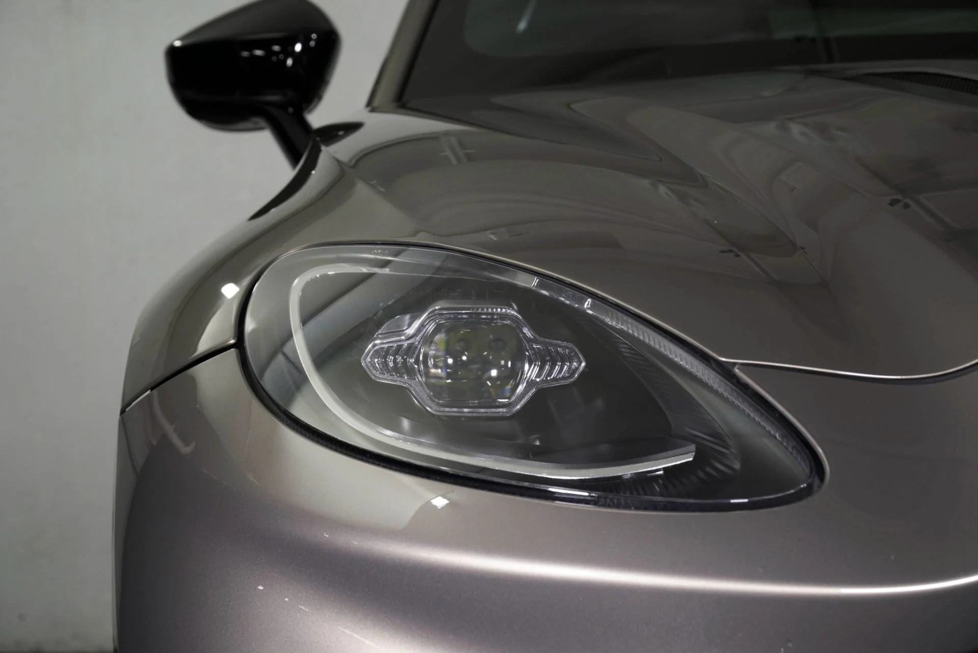 mph014_3380094123_Used_2021_Aston_Martin_DBX_Timeless_CPO_1767120477_54bd8bd49a