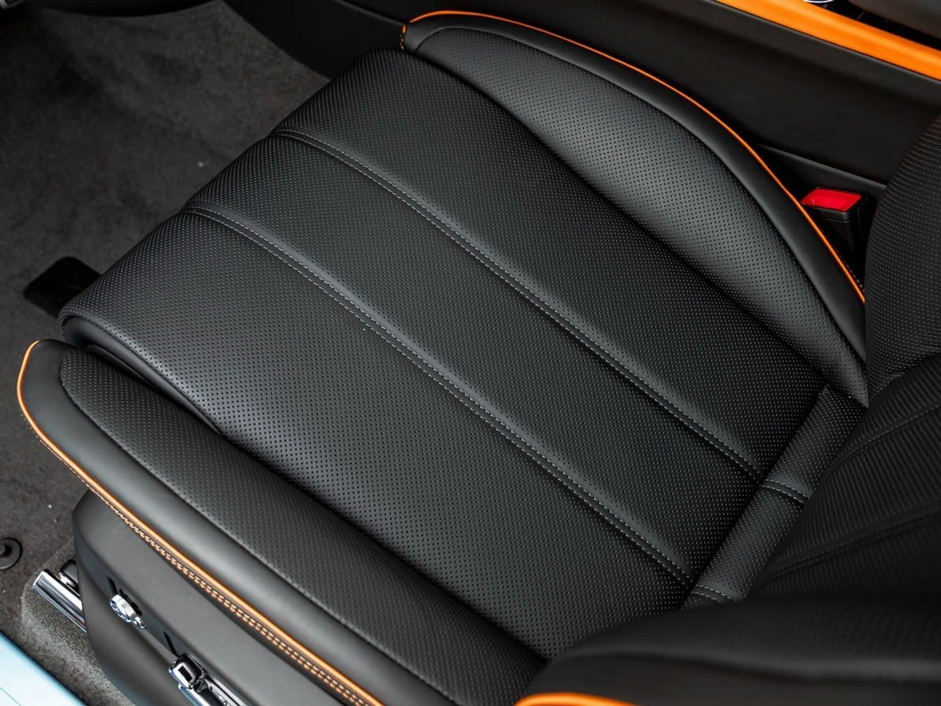 mph014_3382713351_15_2ef12c7c68