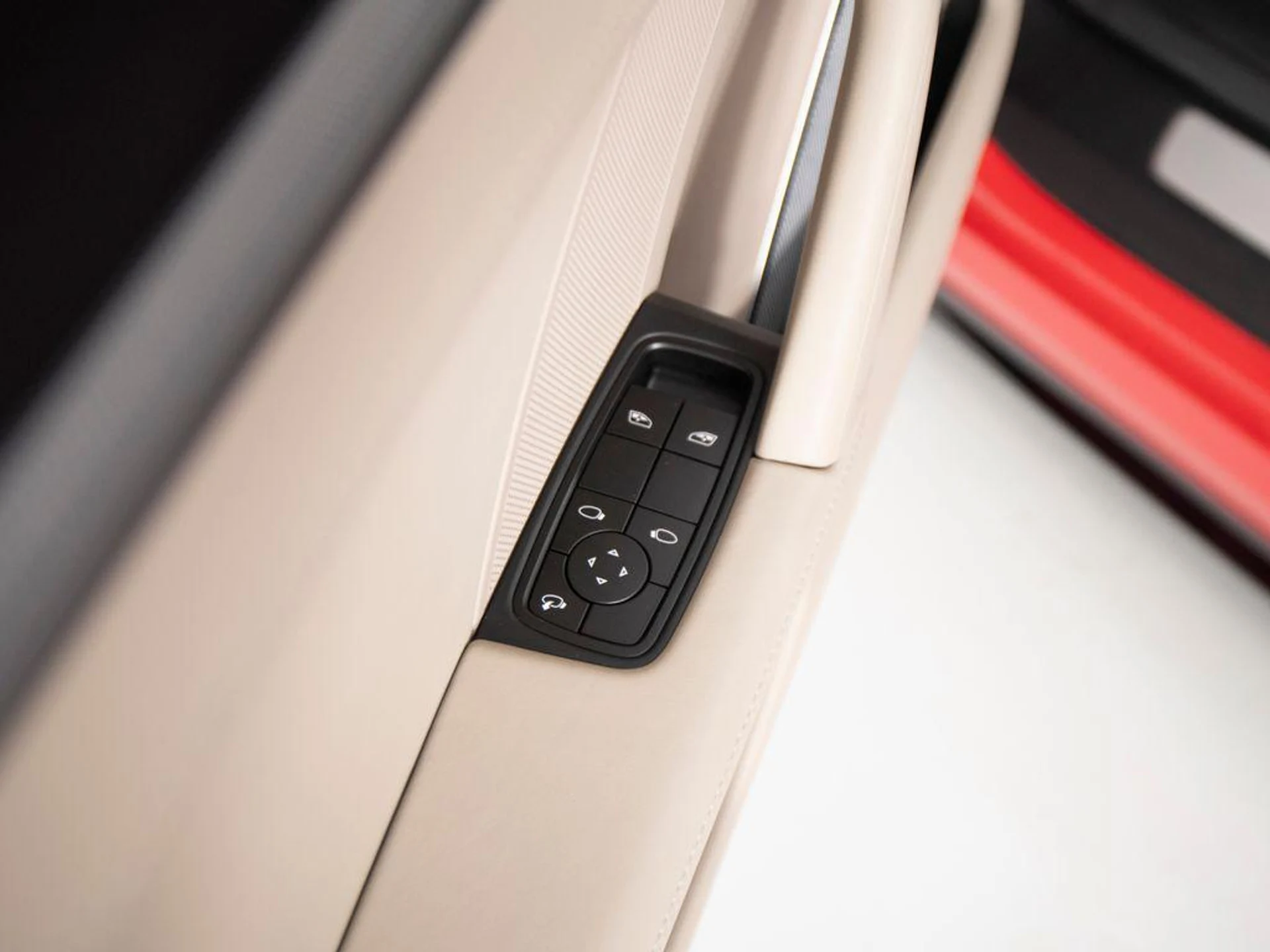 mph014_3385045891_6_Eiukprm_L9qst_Yt_IBTS_9k_RWV_6_SE_b3dd7efa4e