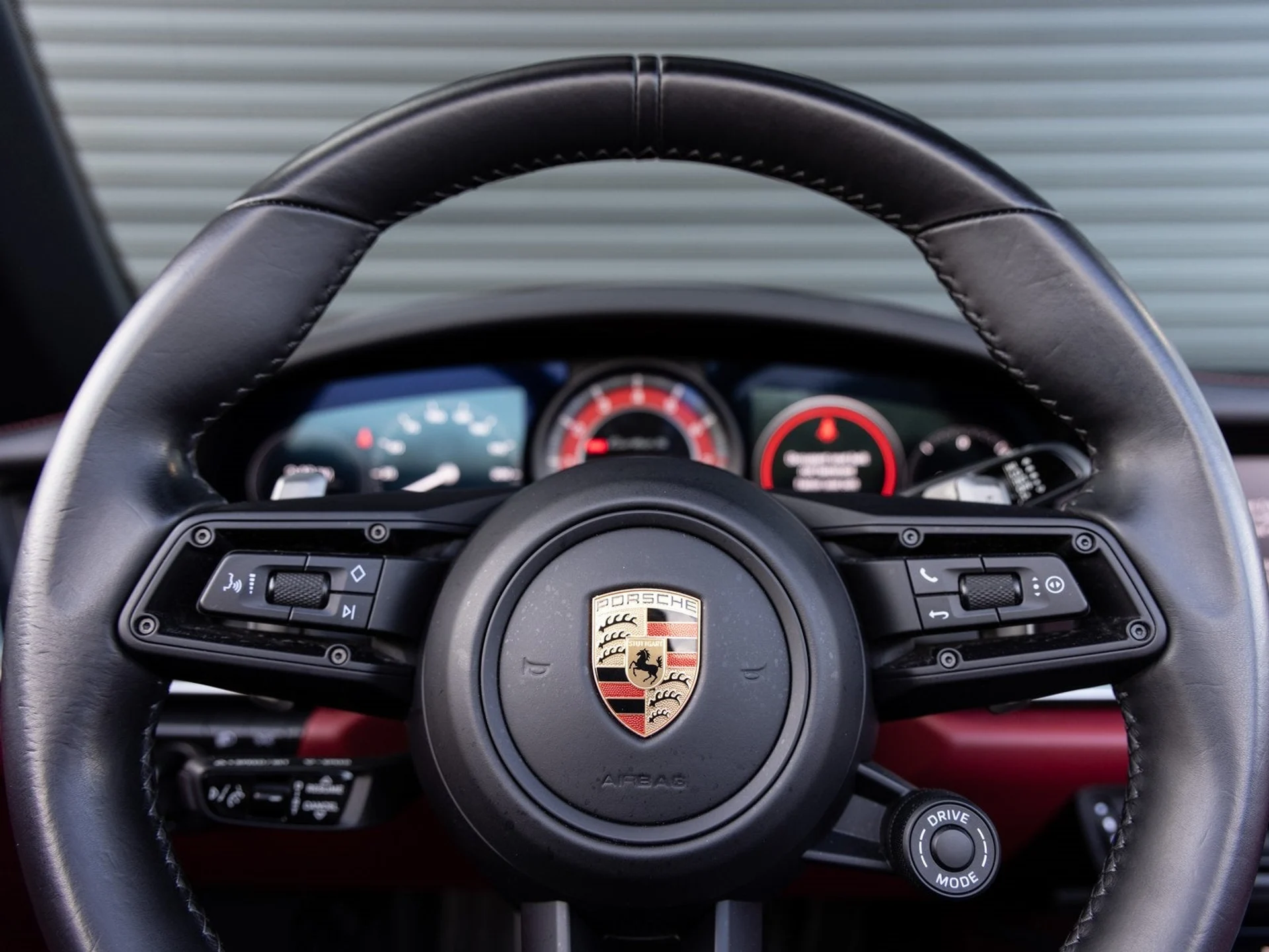 mph014_3386596886_15_d55fee3097