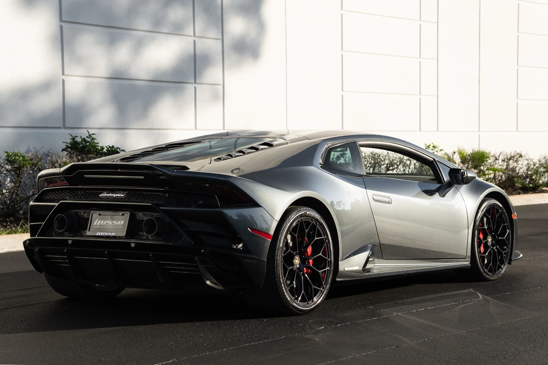 mph014_3387132516_Used_2020_Lamborghini_Huracan_EVO_1769630384_6f417108f4