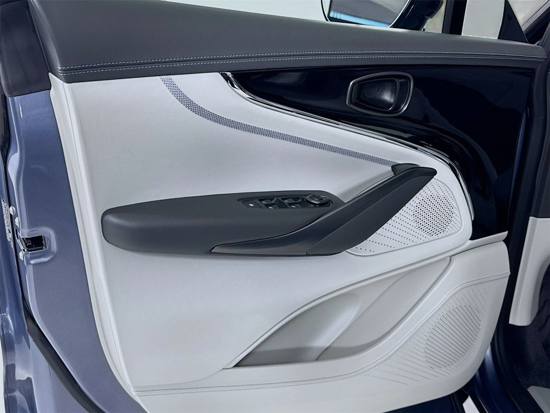 mph014_3387783946_4f6ad95ffc5f779e372657a2d001400dx_b01a4caad7