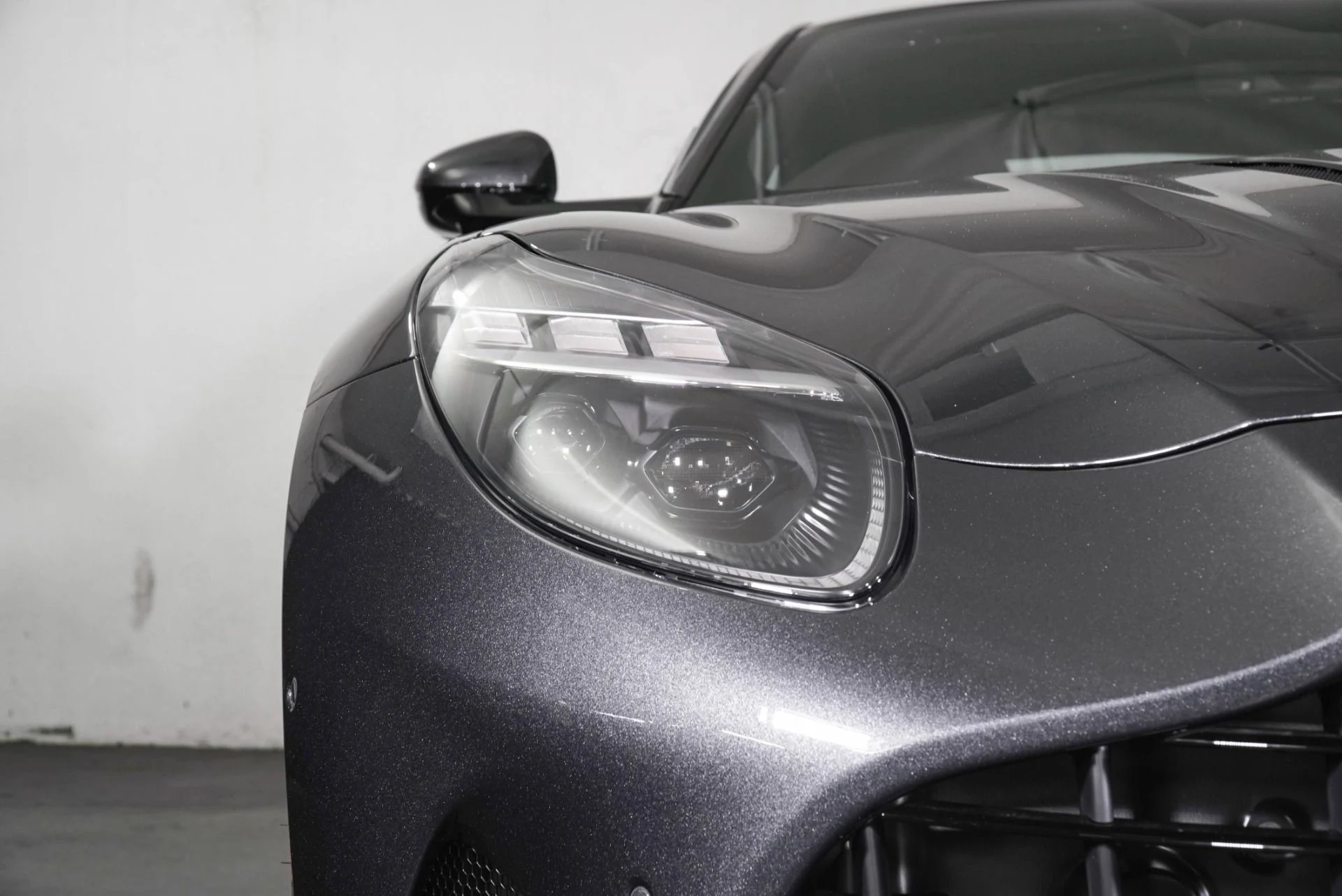 mph014_3388638767_New_2026_Aston_Martin_DB_12_1789055104_337c123a86