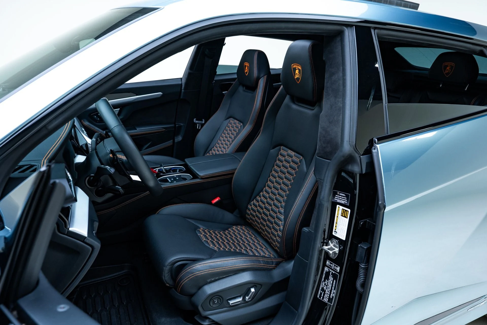 mph014_3391255262_Used_2023_Lamborghini_Urus_S_1775088158_df2c93a17d