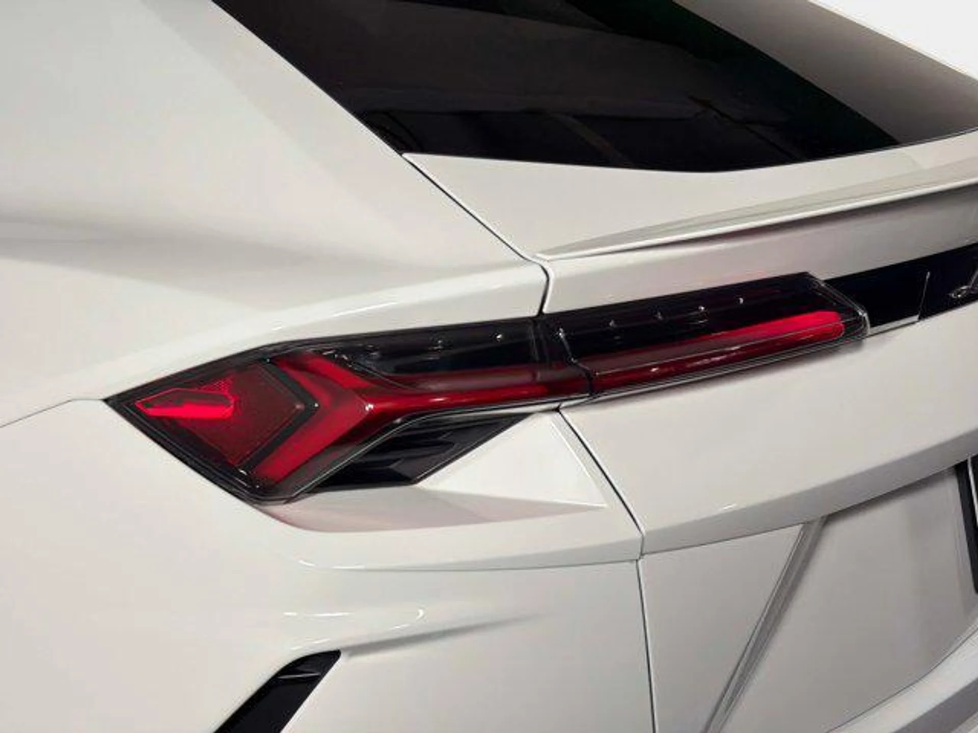 mph014_3391671690_fnw_IC_94_Qb3_Eo_BJK_7c0_C6_Fs9u2_Ro_d454b153a2