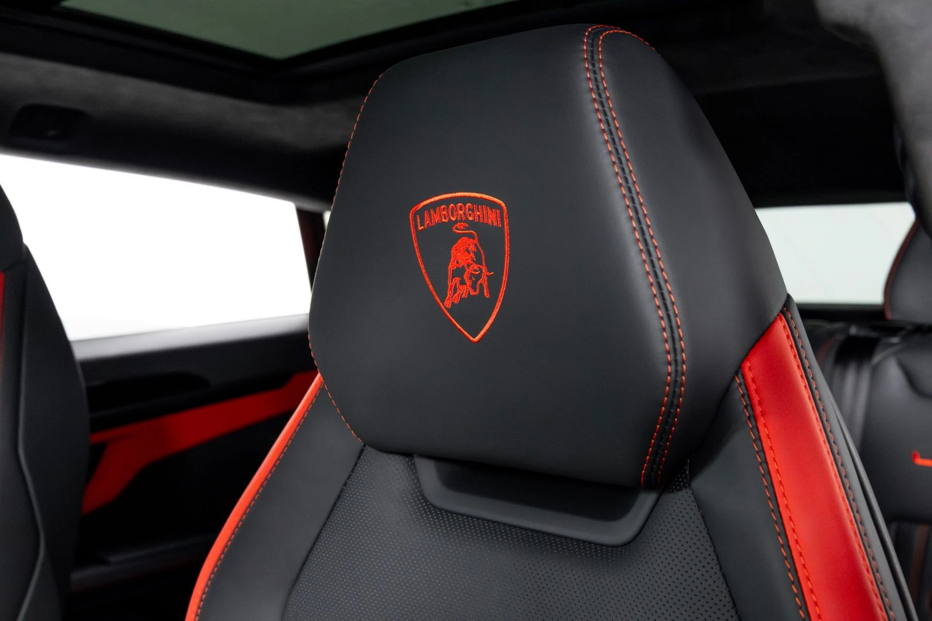 mph014_3397258624_Used_2024_Lamborghini_Urus_S_1765302045_1cc6e6d37d