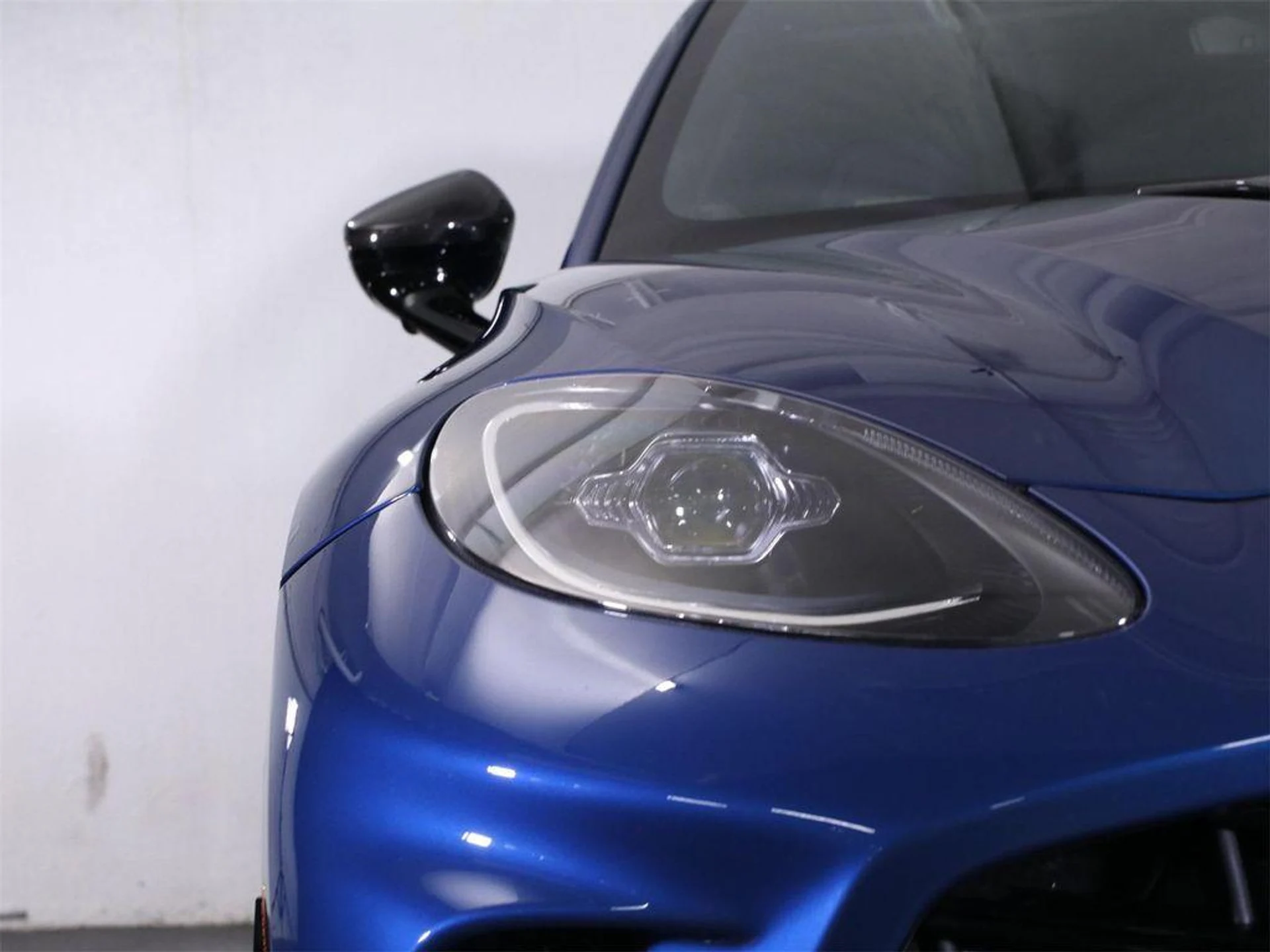 mph014_3399310748_k_Wmxc2_Pswmg_Ax_OI_Pa_JE_Na_f6_Pqc_e501fa210d