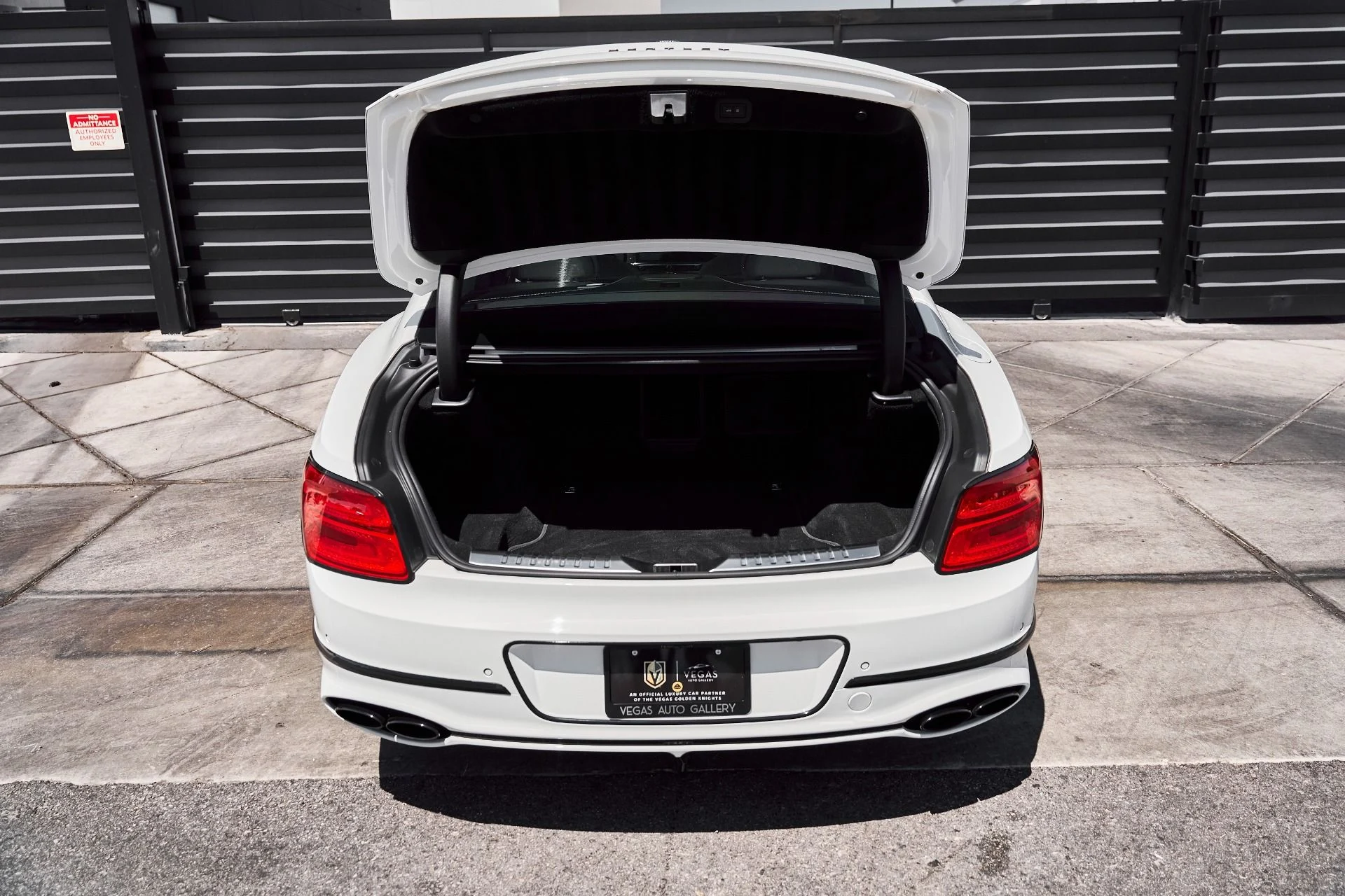 mph014_3405686035_Used_2021_Bentley_Flying_Spur_V8_1780617093_0747f68651