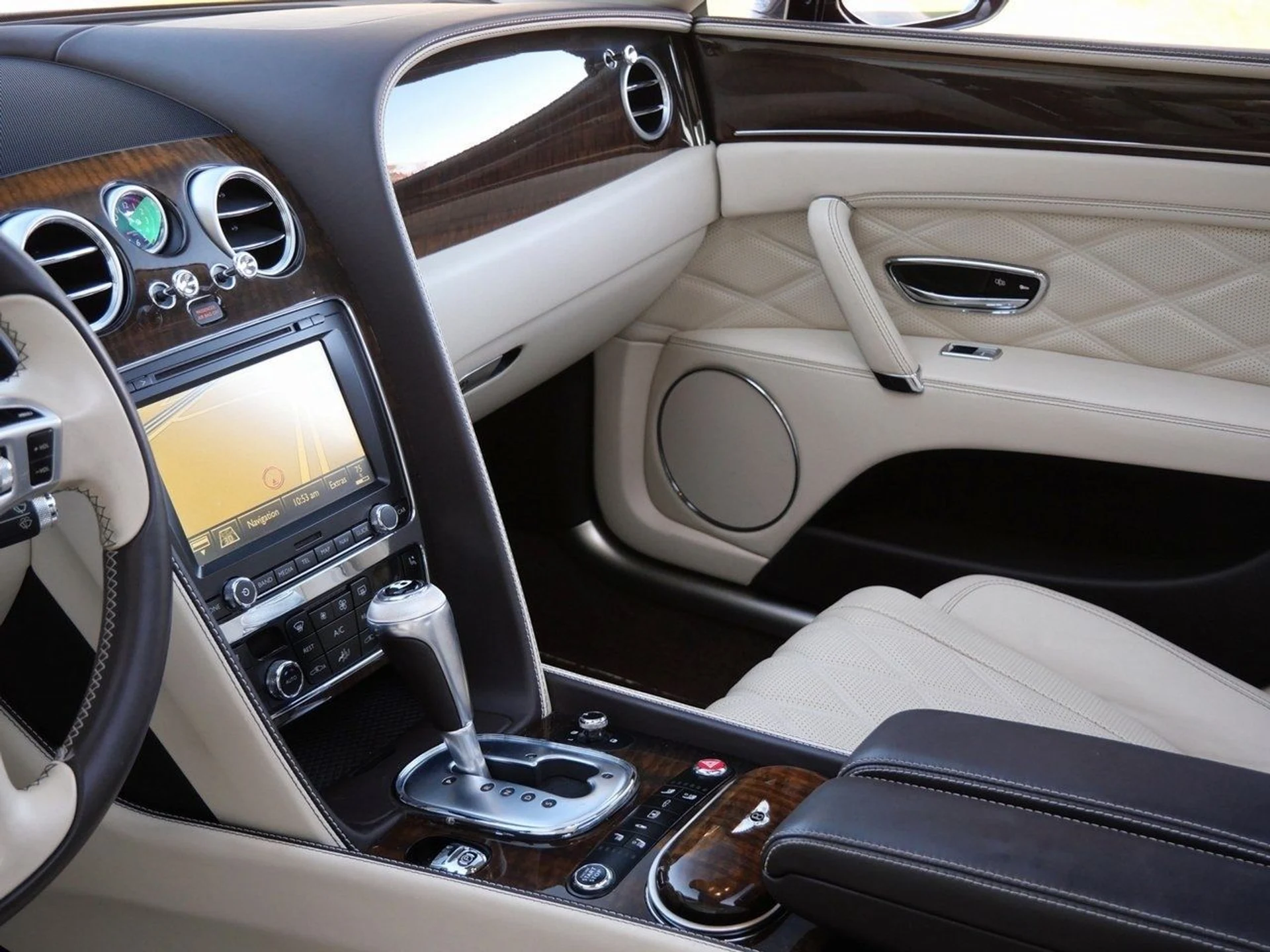 mph014_3406595256_f53ddbc5926ecfb4778794e81f64be7fx_eb2b88f443