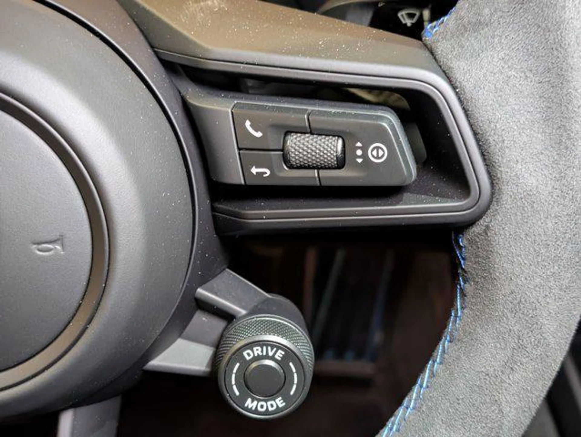 mph014_3410196895_y_SF_2n3_Pe_C_Wb0f_XS_47k00f_Cszs6s_c8815dc6a8